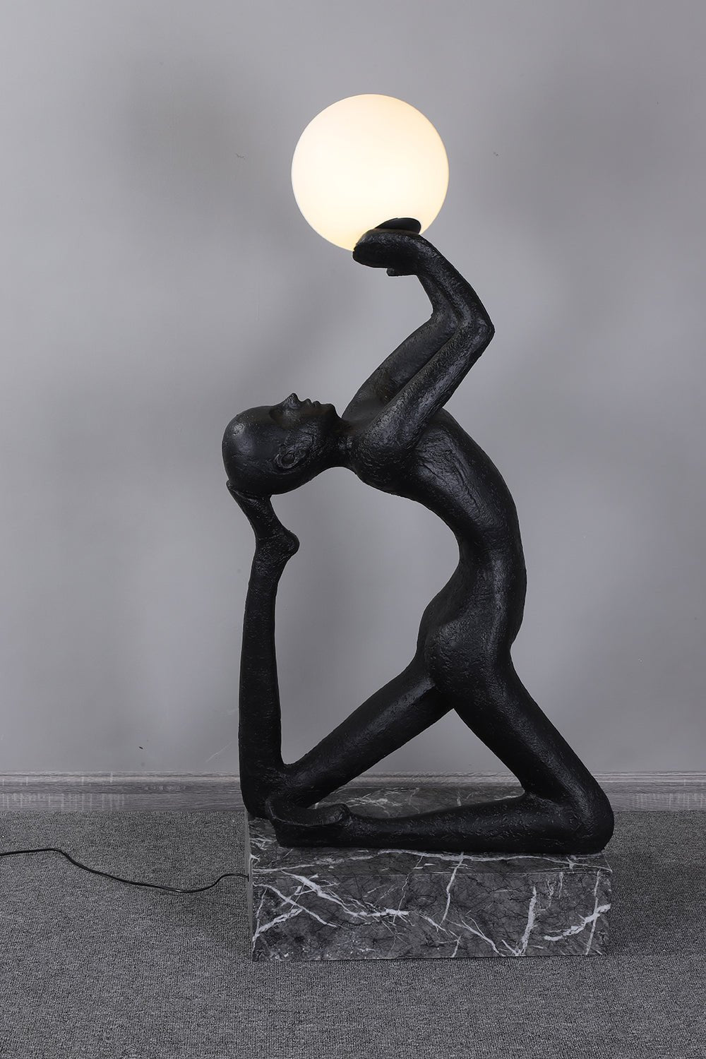 Isadora Sculpture Floor Lamp