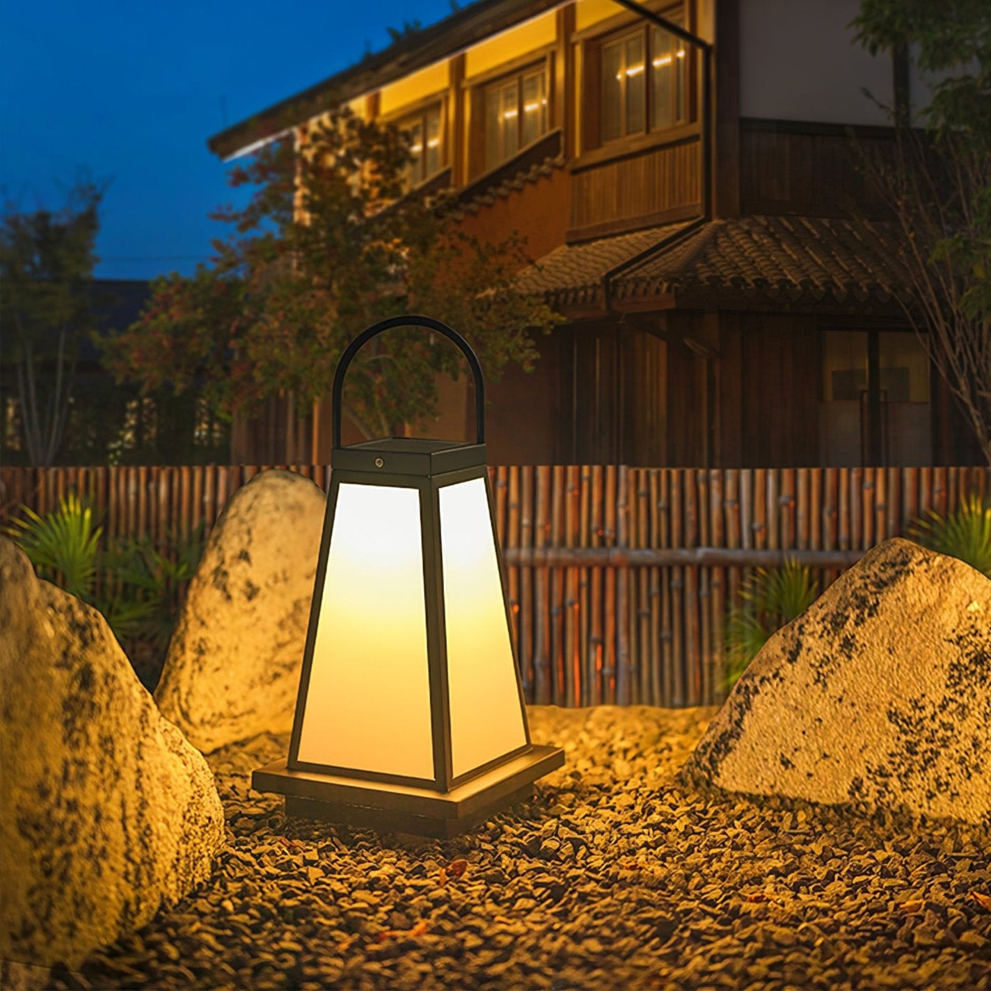 Roam Lantern Garden Outdoor Lamp