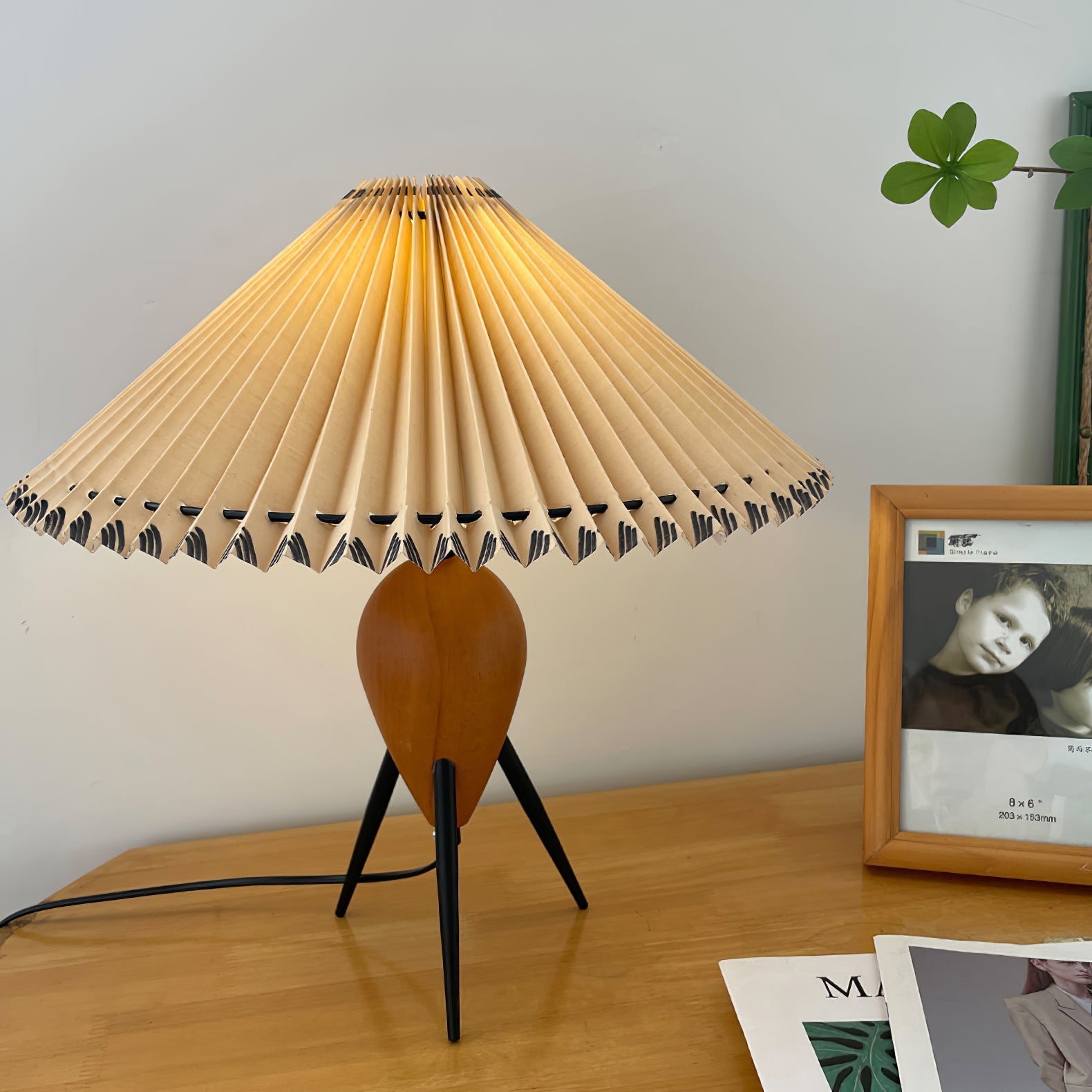 Mian Table Lamp