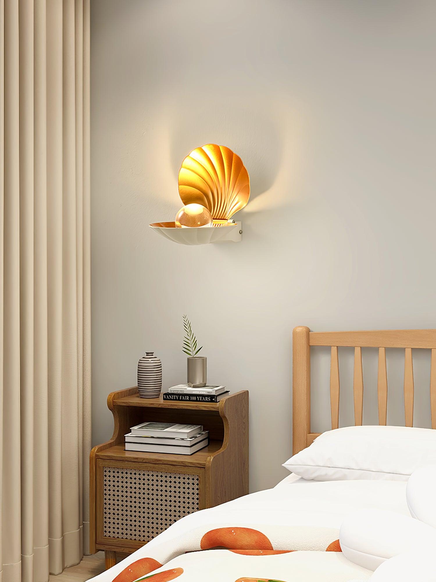 Pearl Clam Wall Light