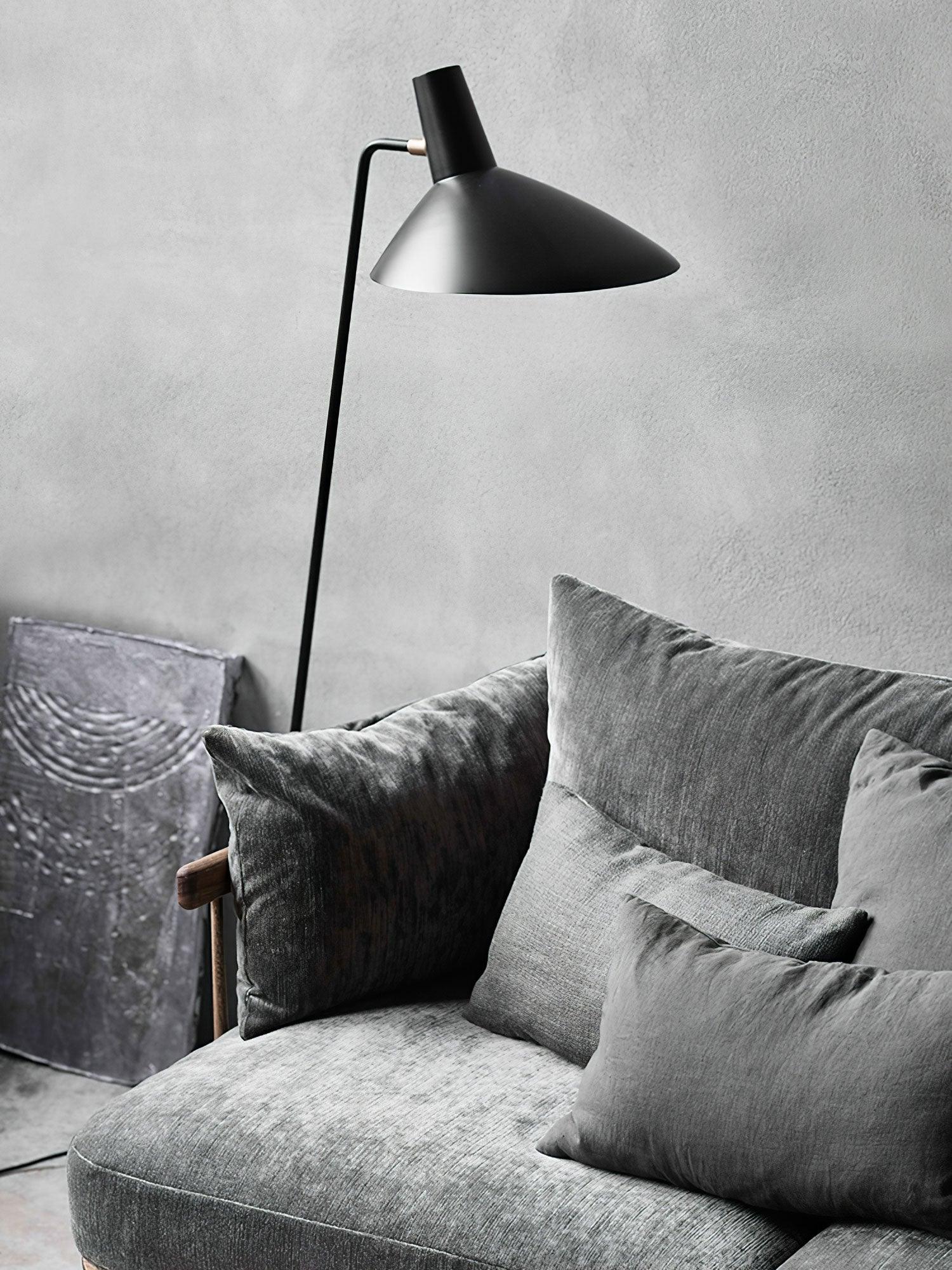 Svelte Noir Floor Lamp