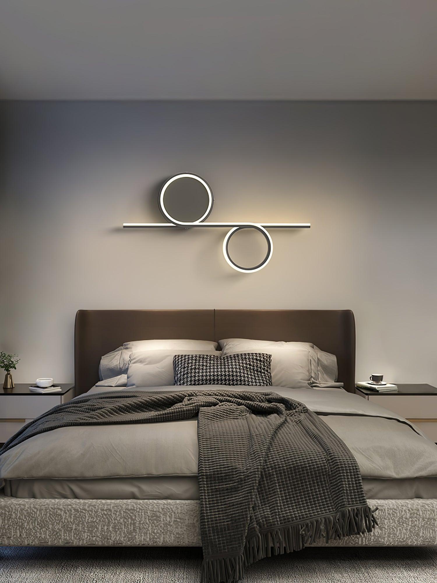 Rhythmic Line Wall Light