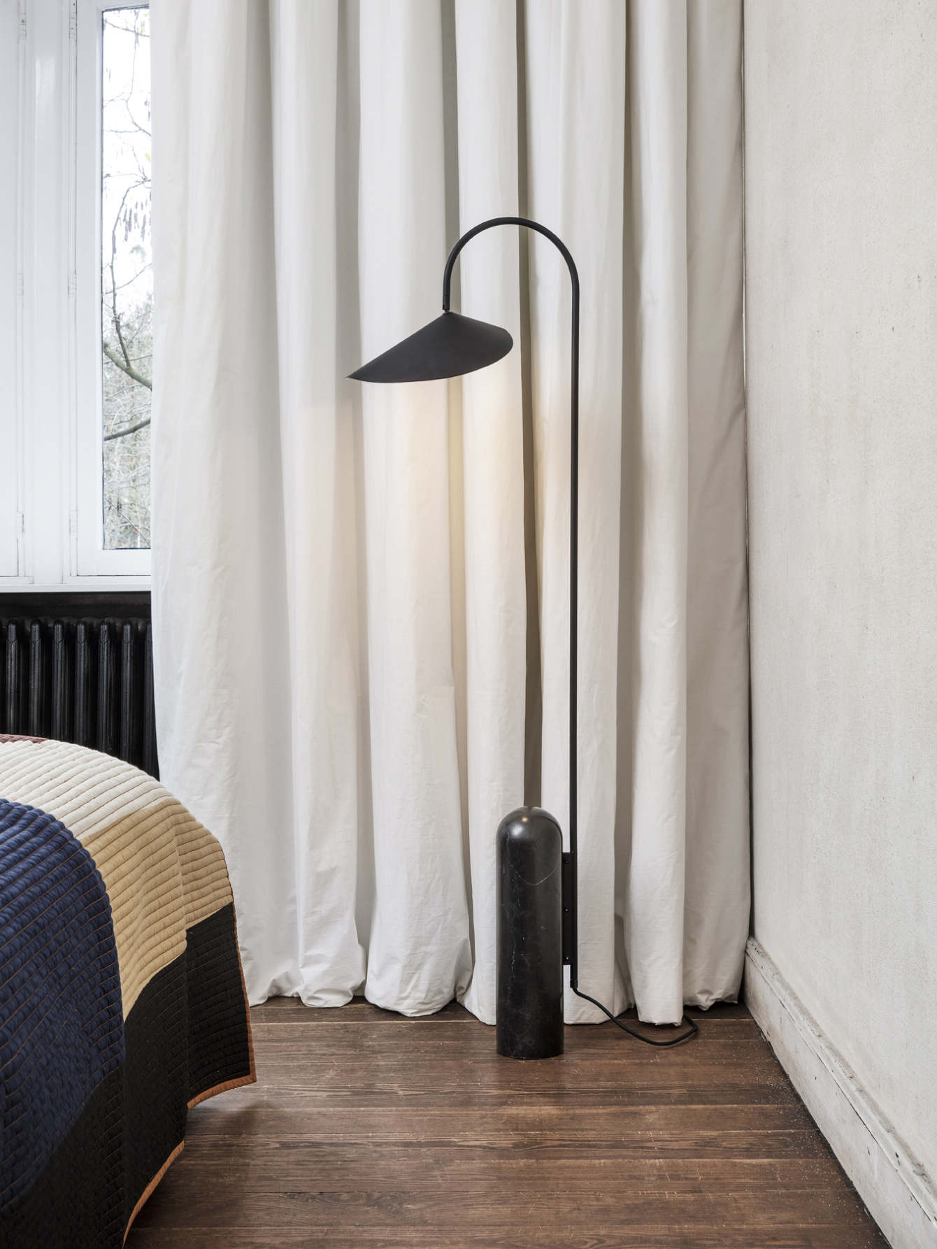 Arum Floor Lamp