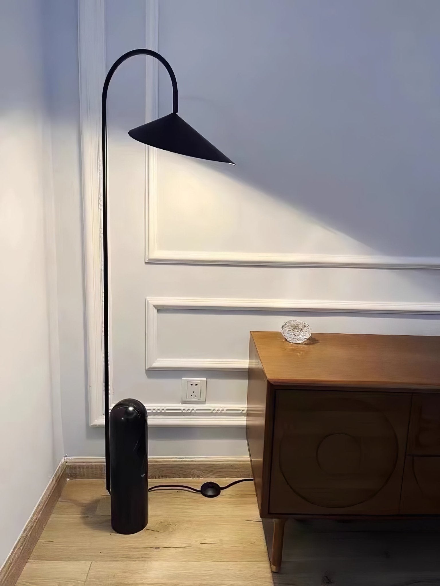 Arum Floor Lamp