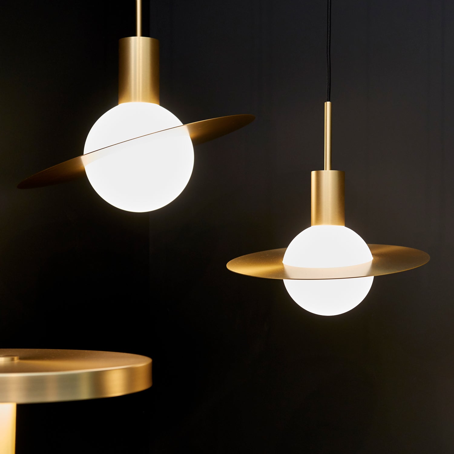 Saturne Suspensions Lamp