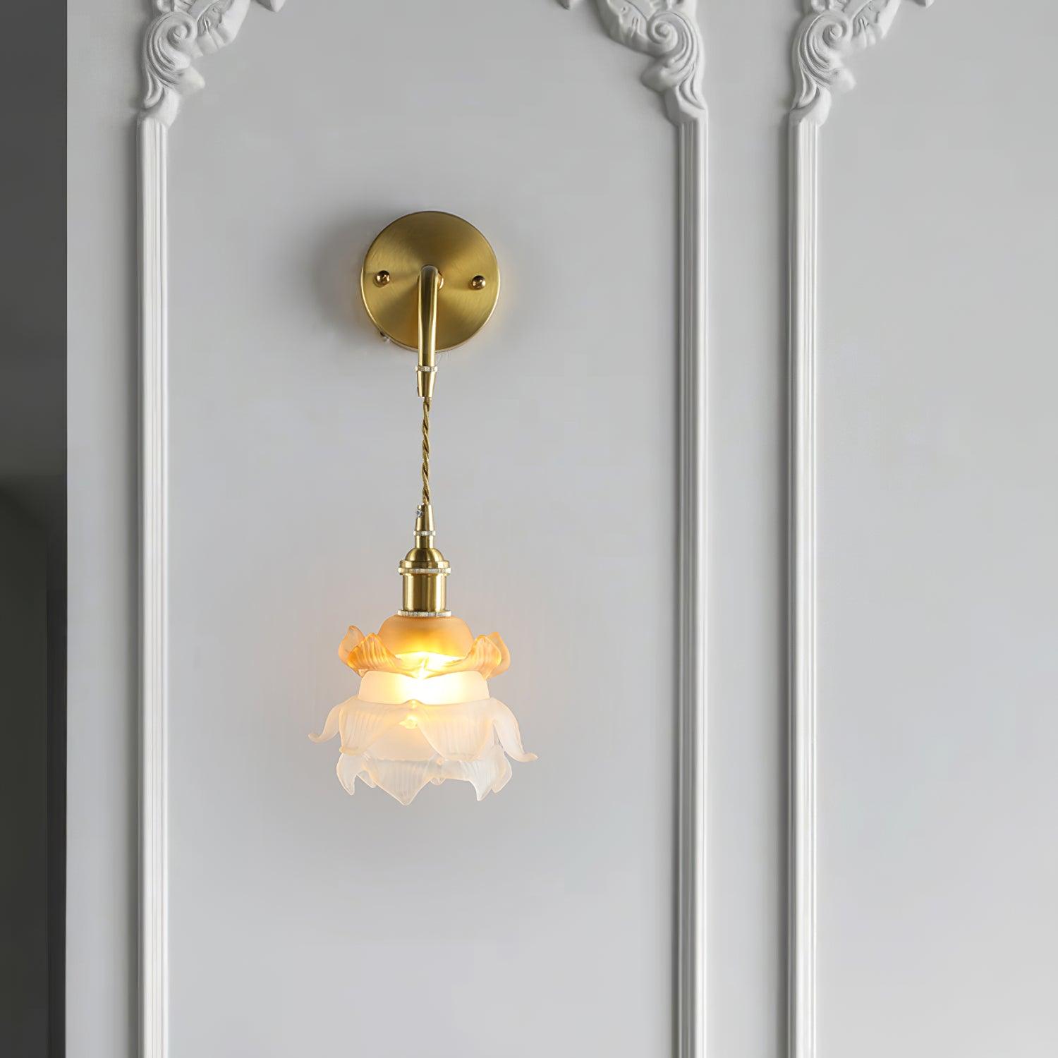 Laura Brass Wall Lamp