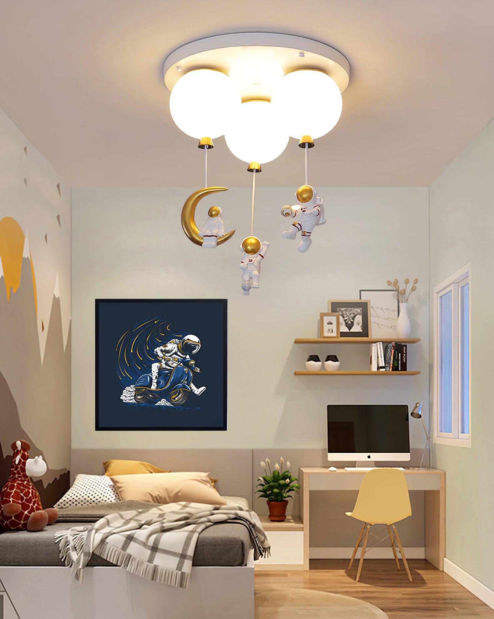 Astronaut Glossy Balloon Ceiling Lamp