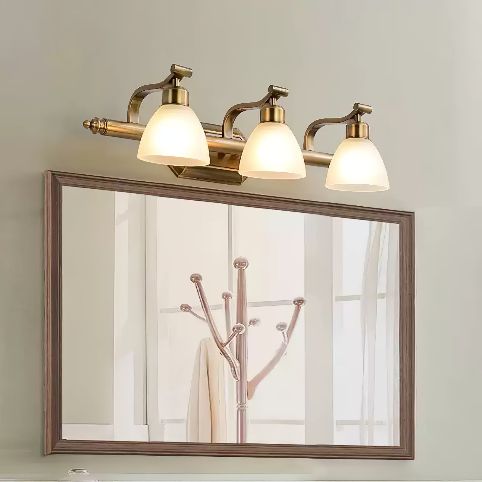 Lana Classic Bath Wall Light