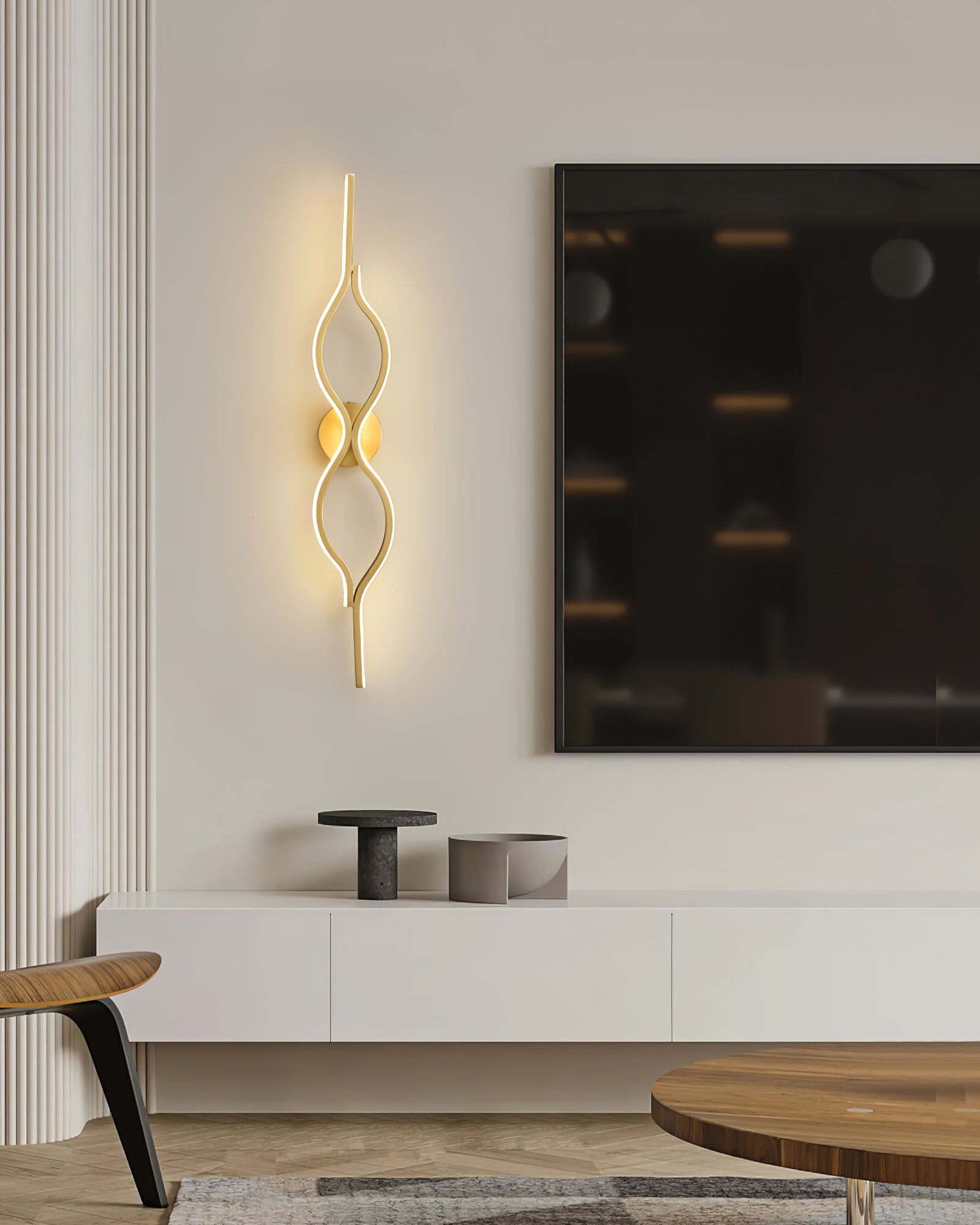 Twist Brass Wall Light