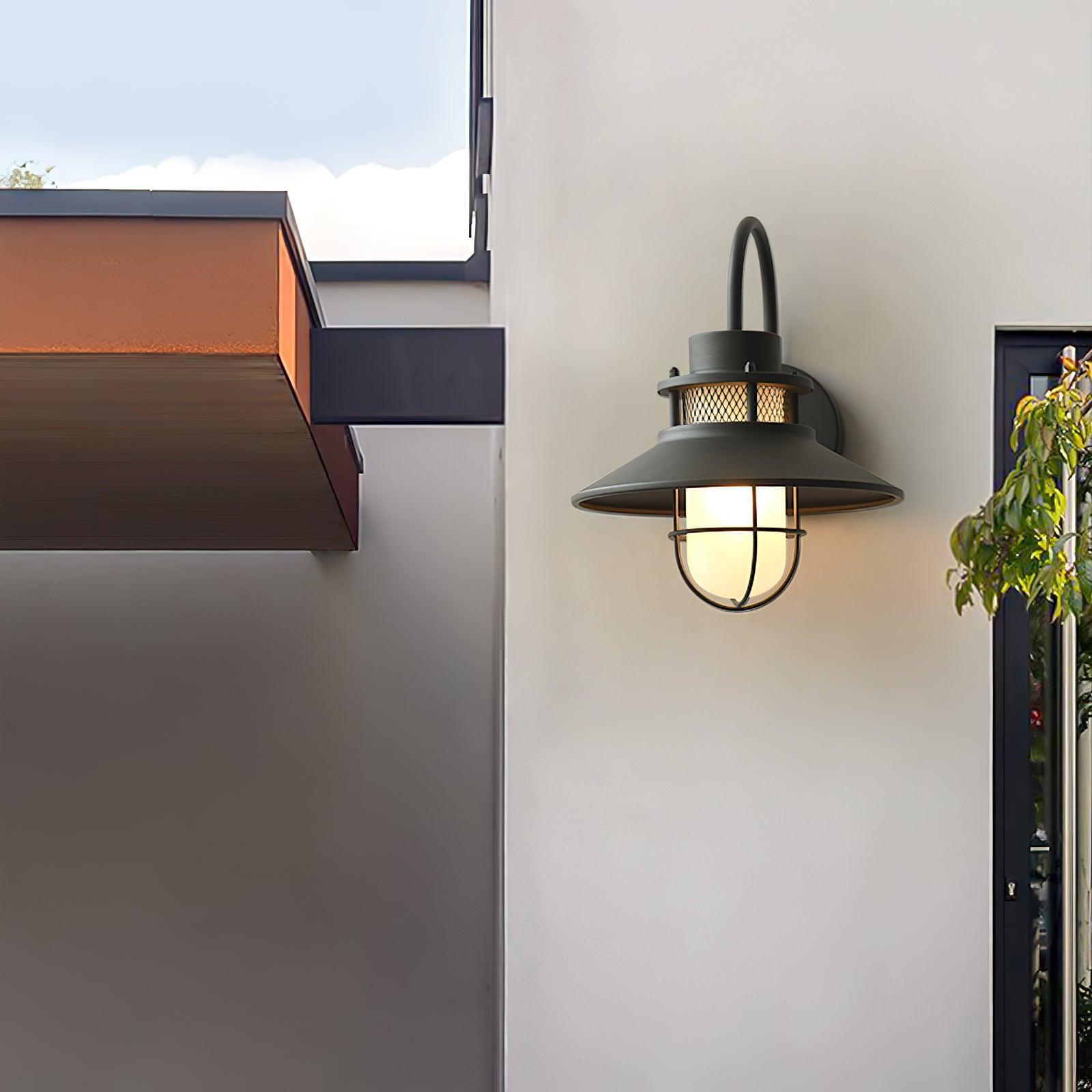 Felix Outdoor Wall Lamp