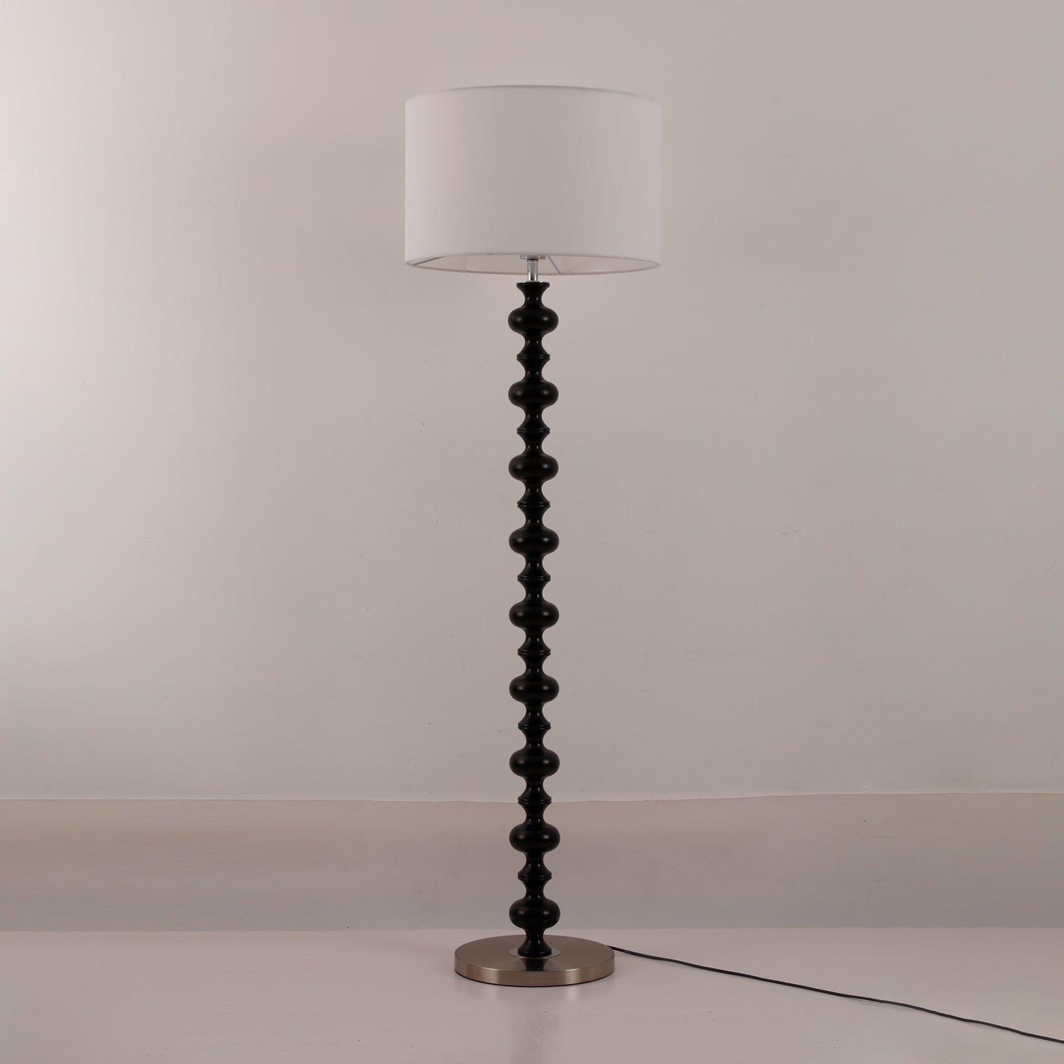 Vera Floor Lamp