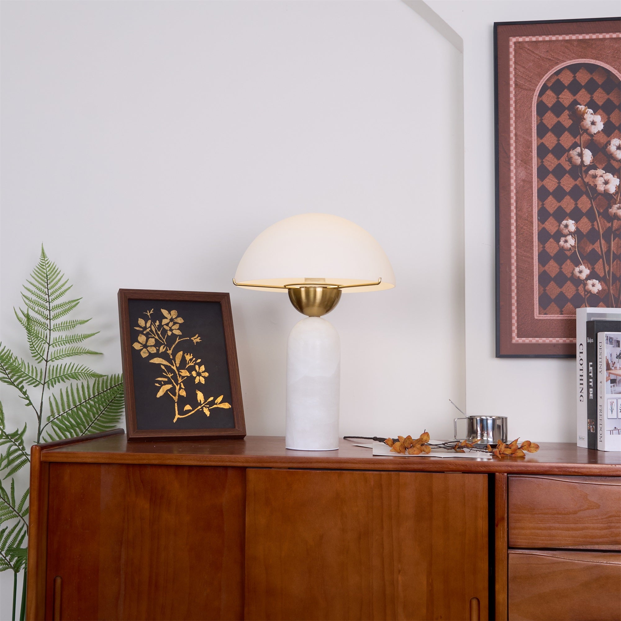 Peono Alabaster Table Lamp