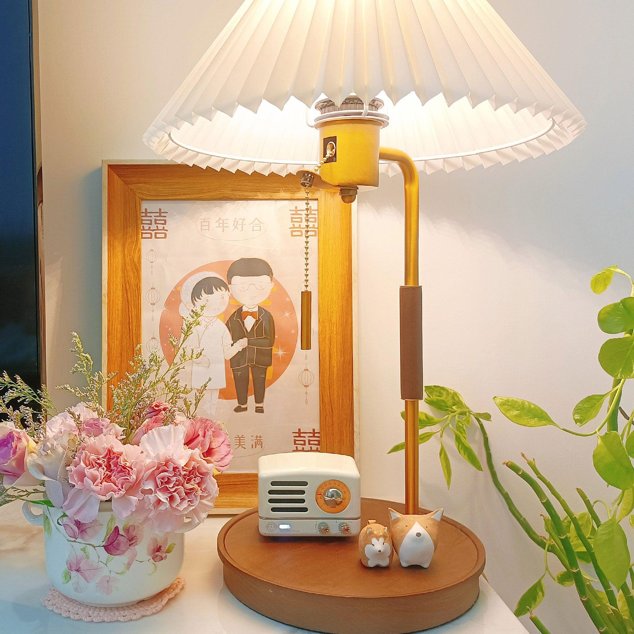 Wooden Retro Table Lamp