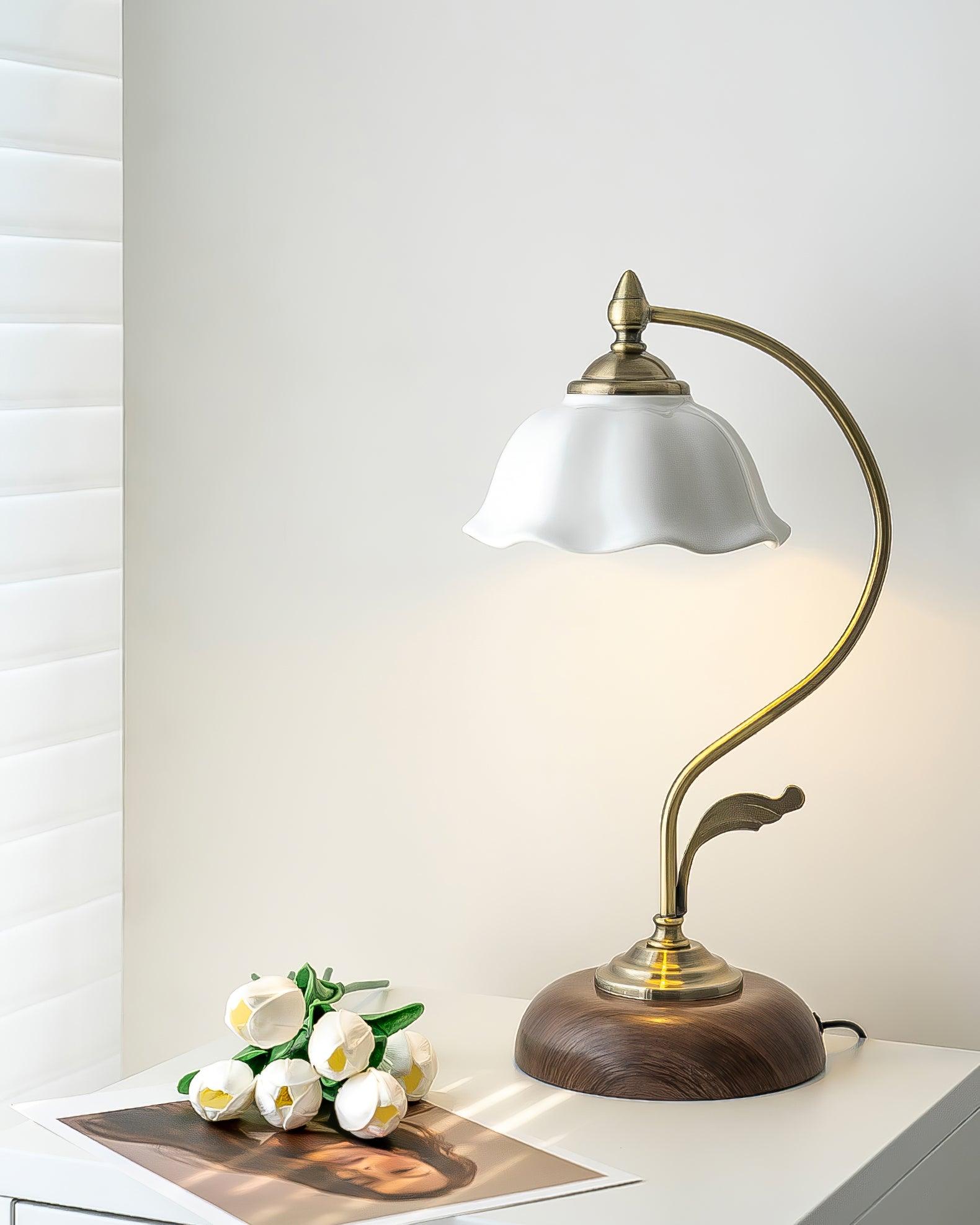 Vintage Laiton Table Lamp