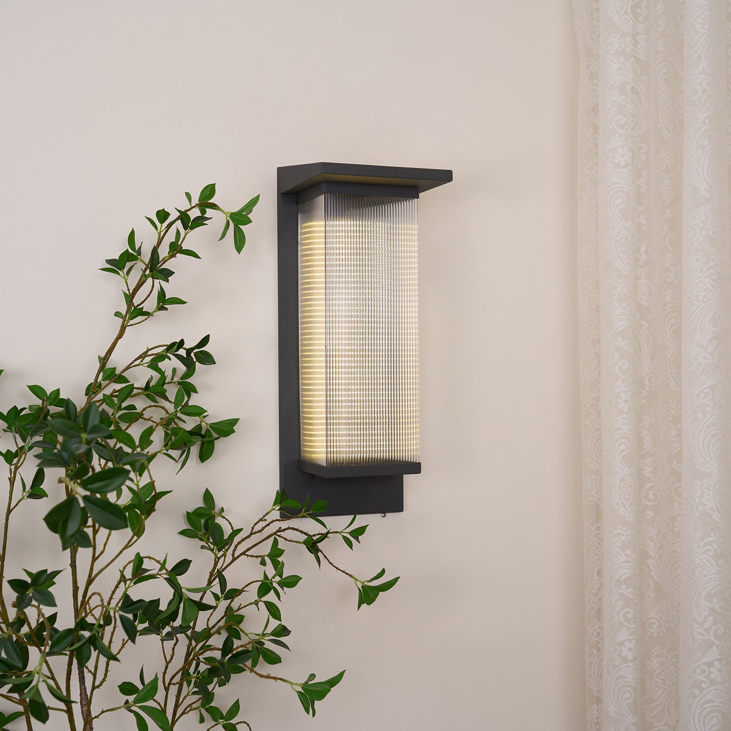 Oleron Box Outdoor Solar Wall Lamp