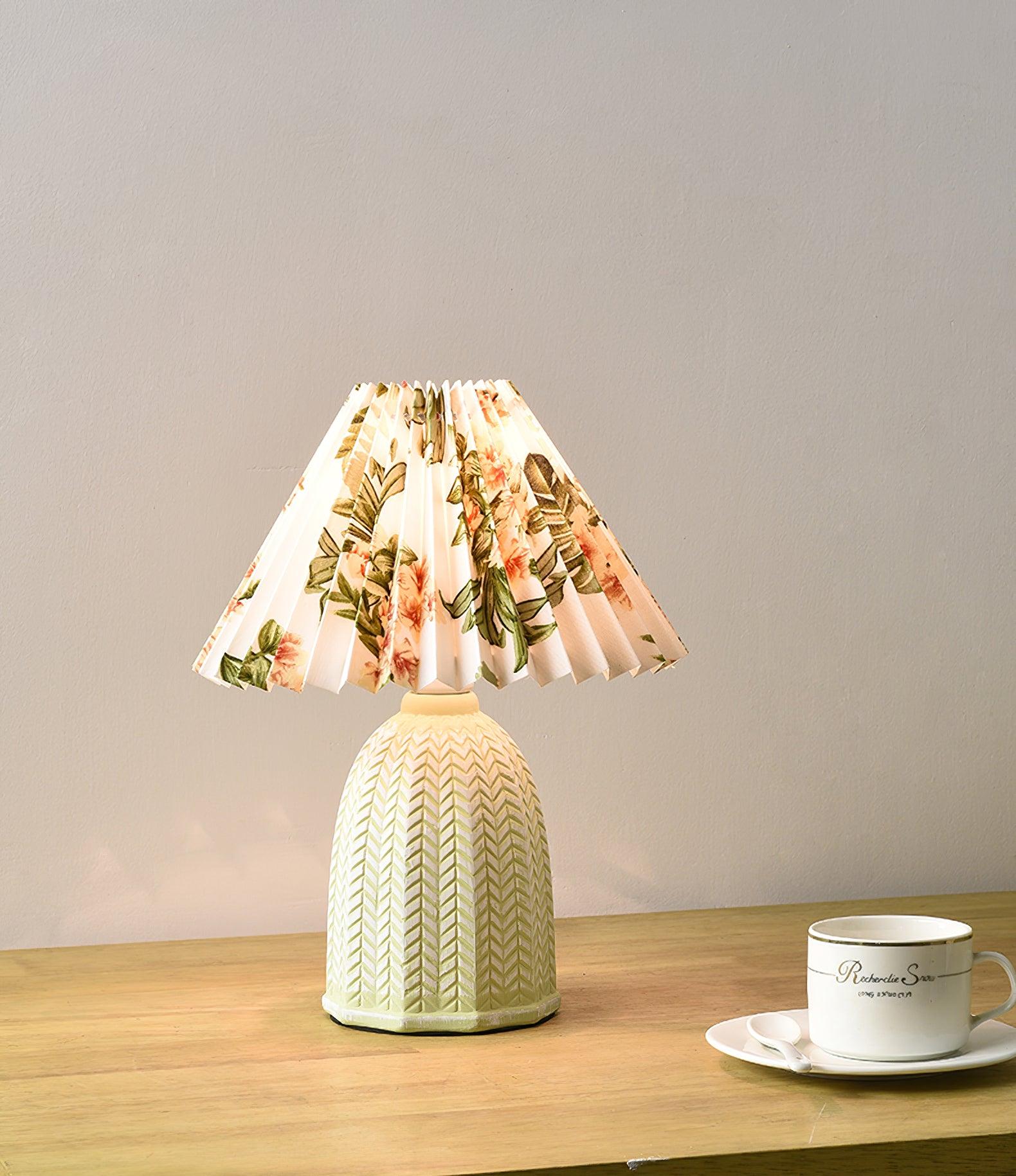 Vintage Pleated Table Lamp