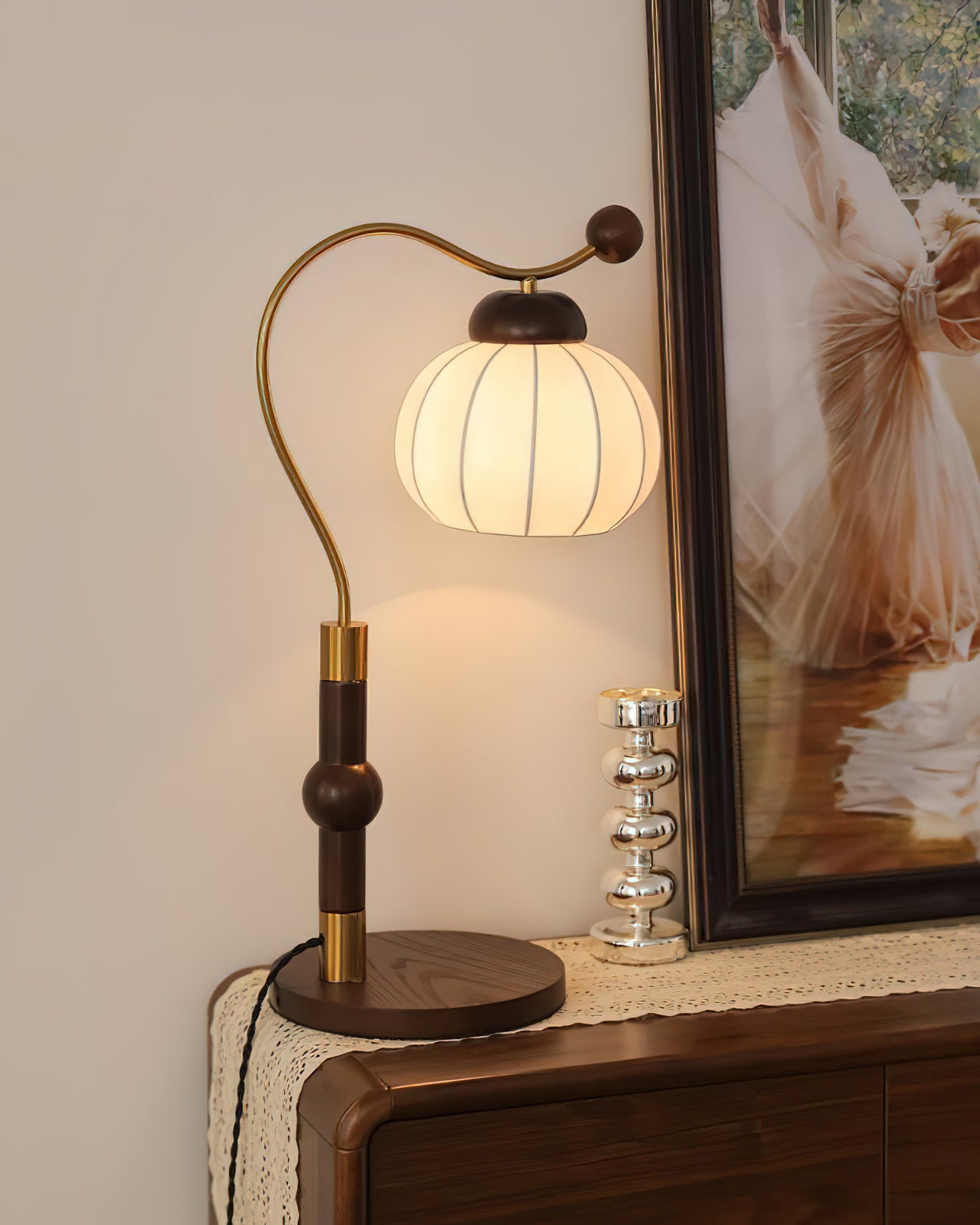 Silk Globe Table Lamp