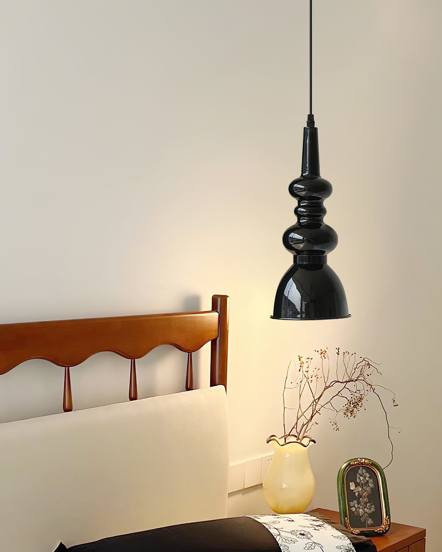 Svelte Noir Pendant Light