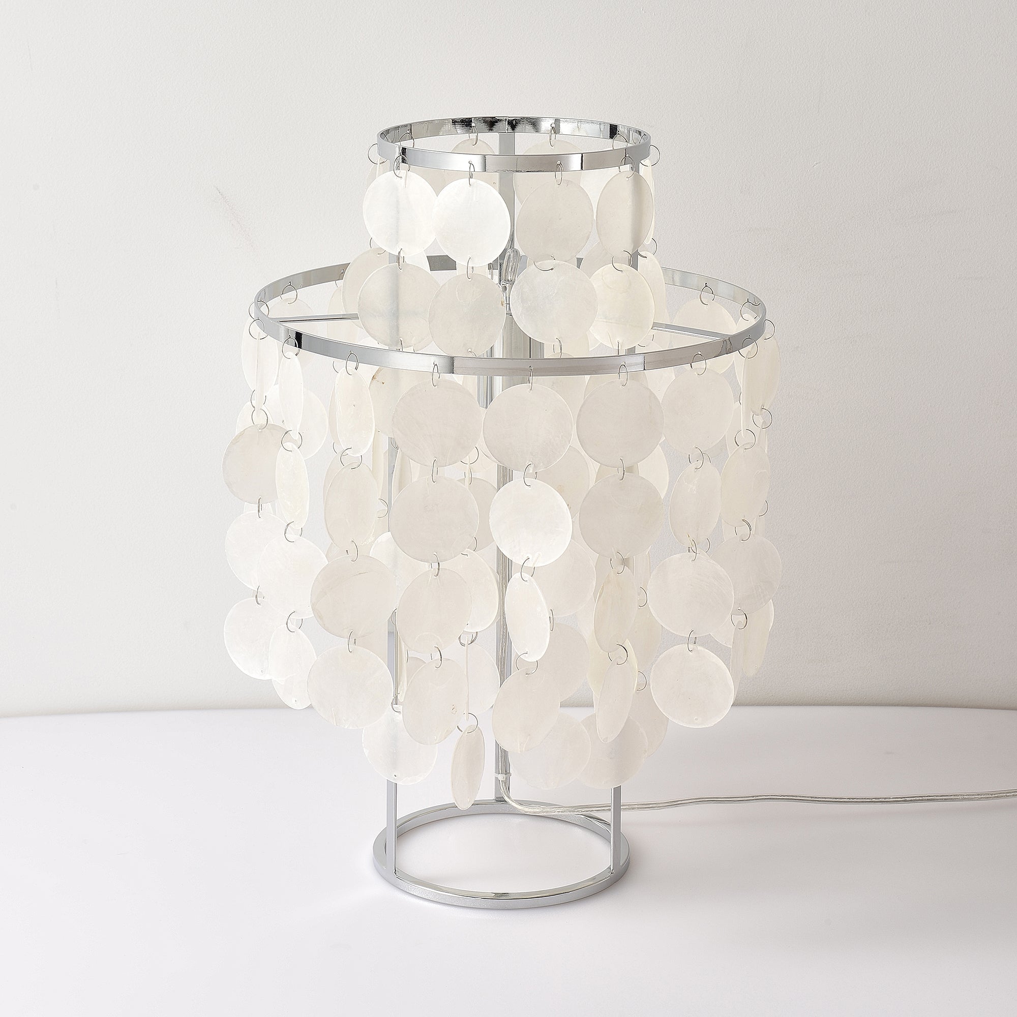 Round Shell Table Lamp