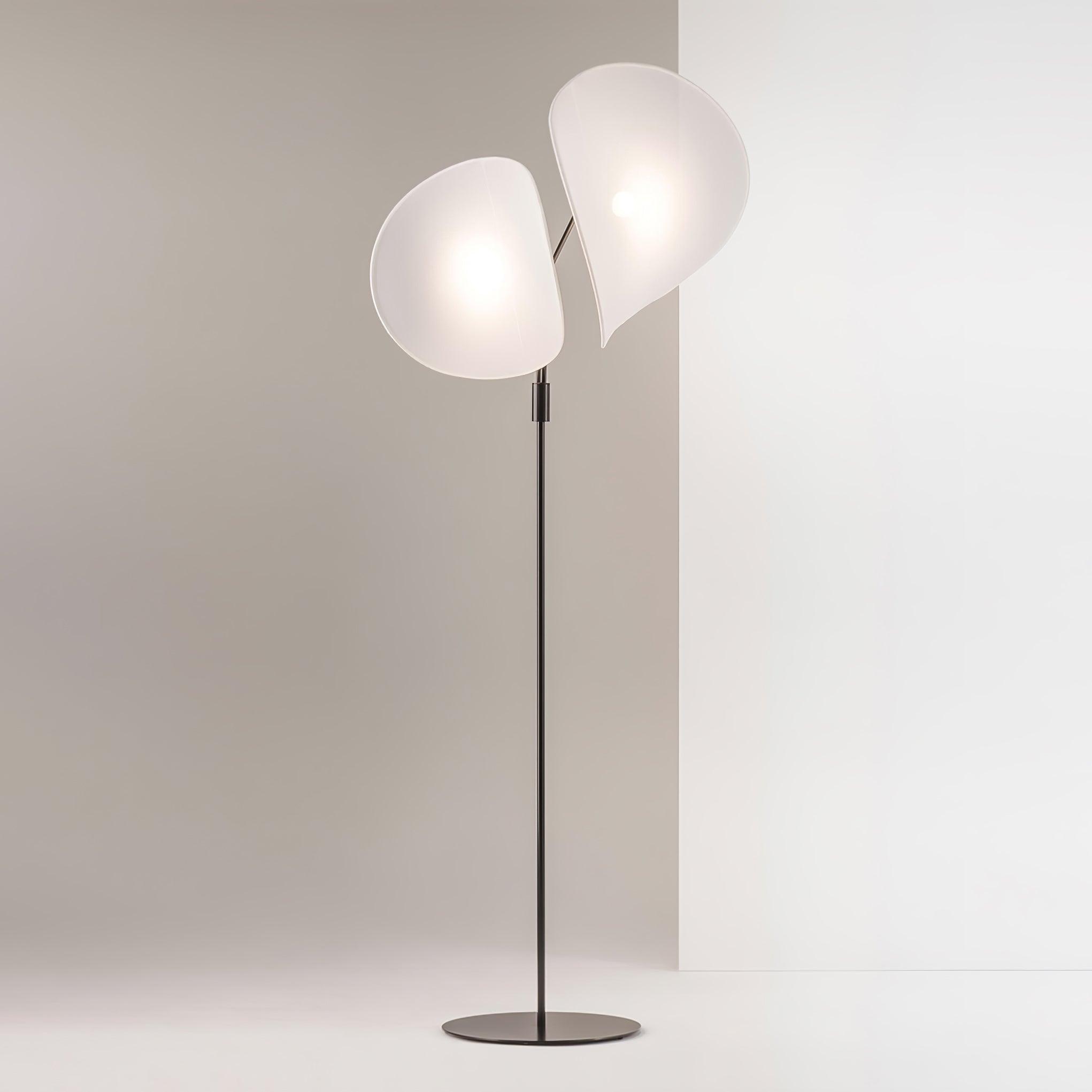 Manta Floor Lamp