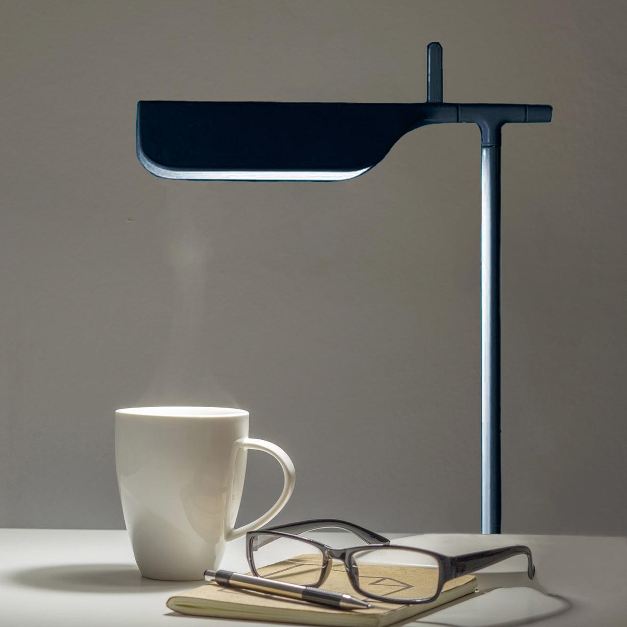 Pivot Ease Table Lamp