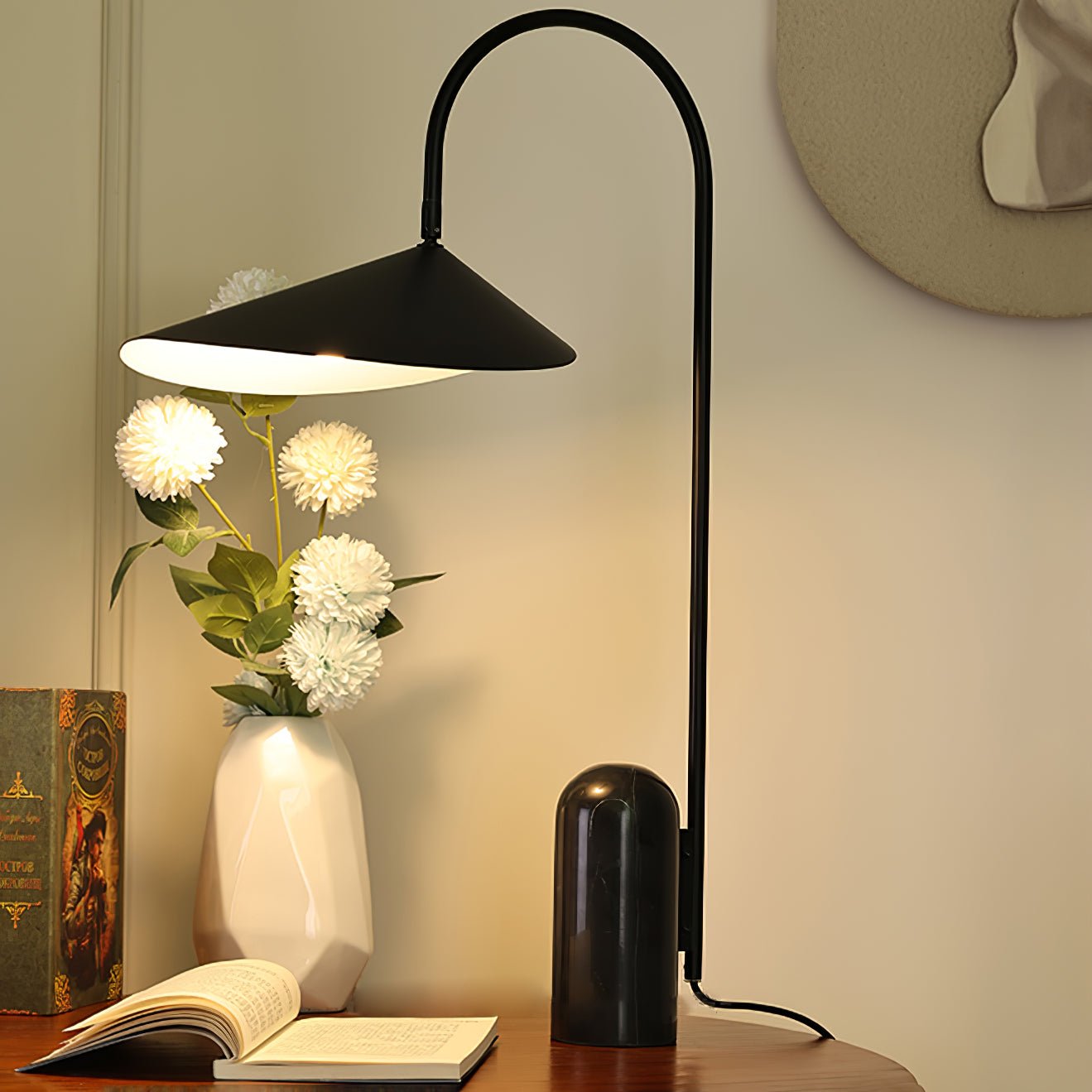 Arum Table Lamp