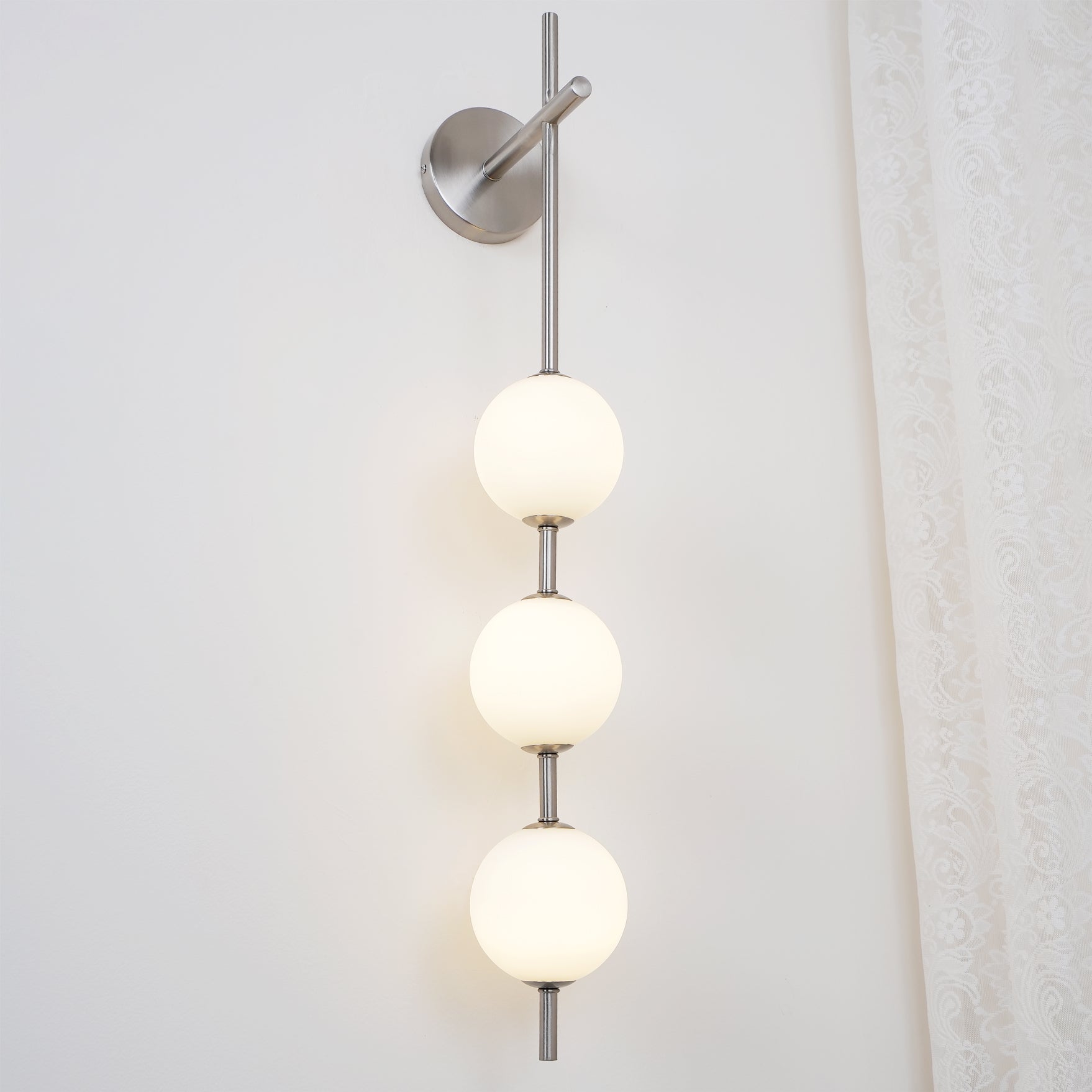 Vertical Globe Wall Lamp