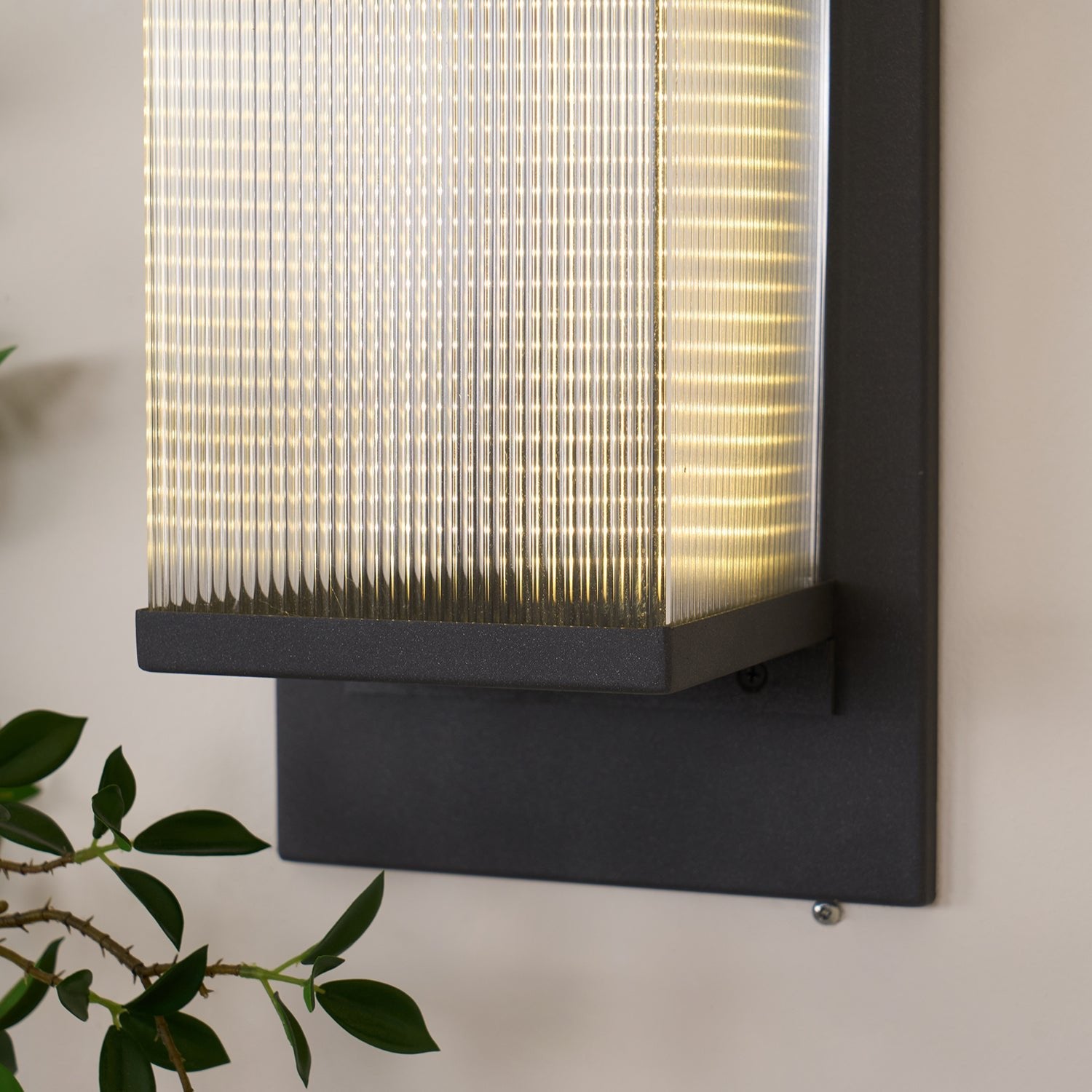 Oleron Box Outdoor Solar Wall Lamp