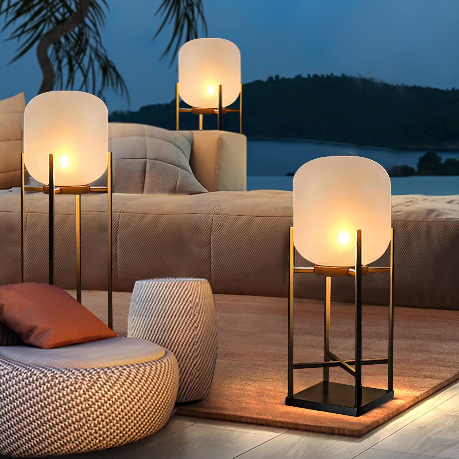 Lantern Outdoor Solar Floor Lamp