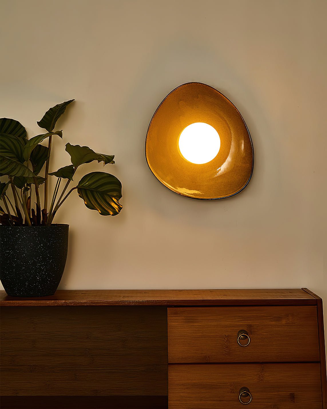 Pebble Disc Wall Light