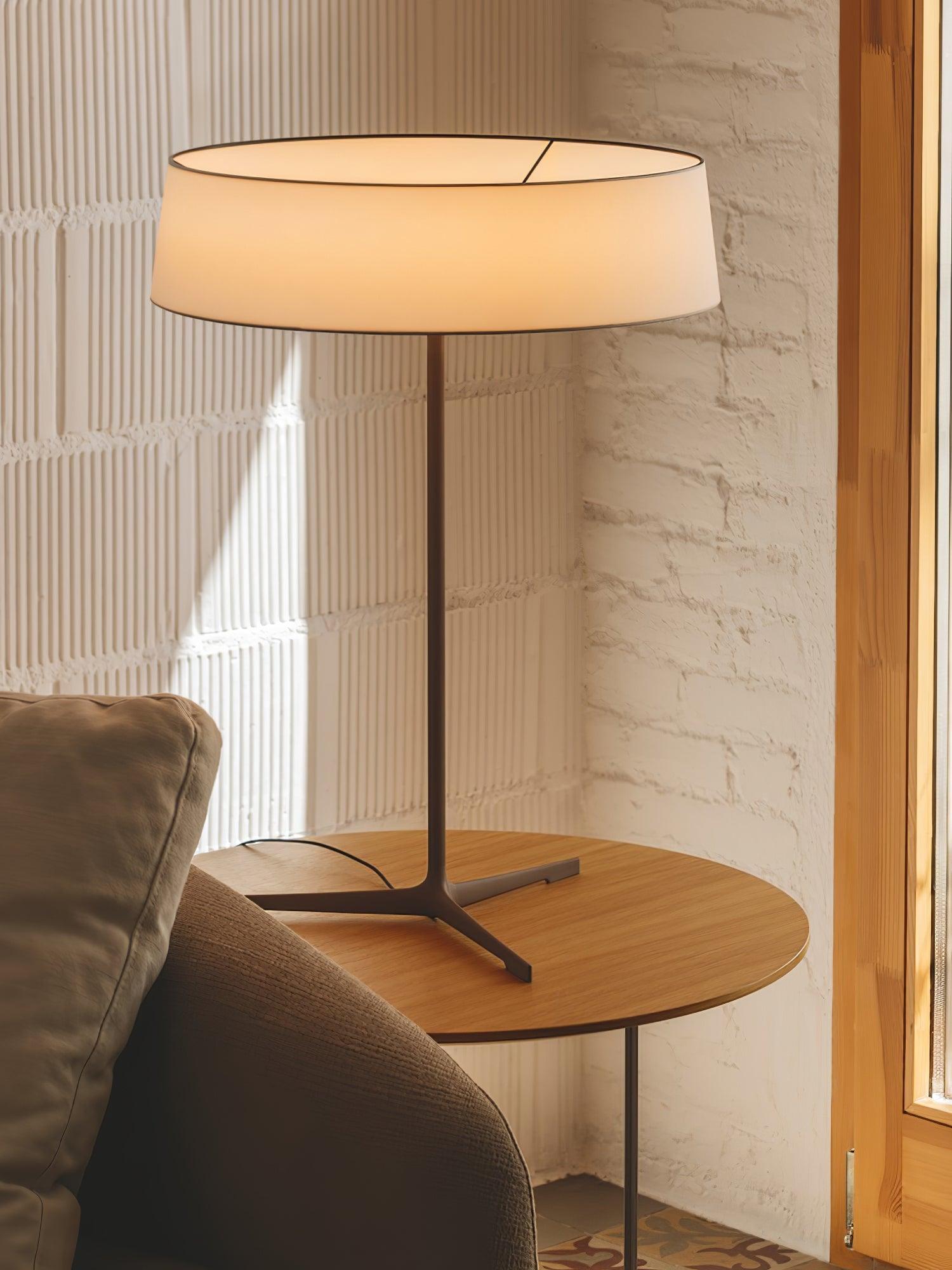 Dama Table Lamp