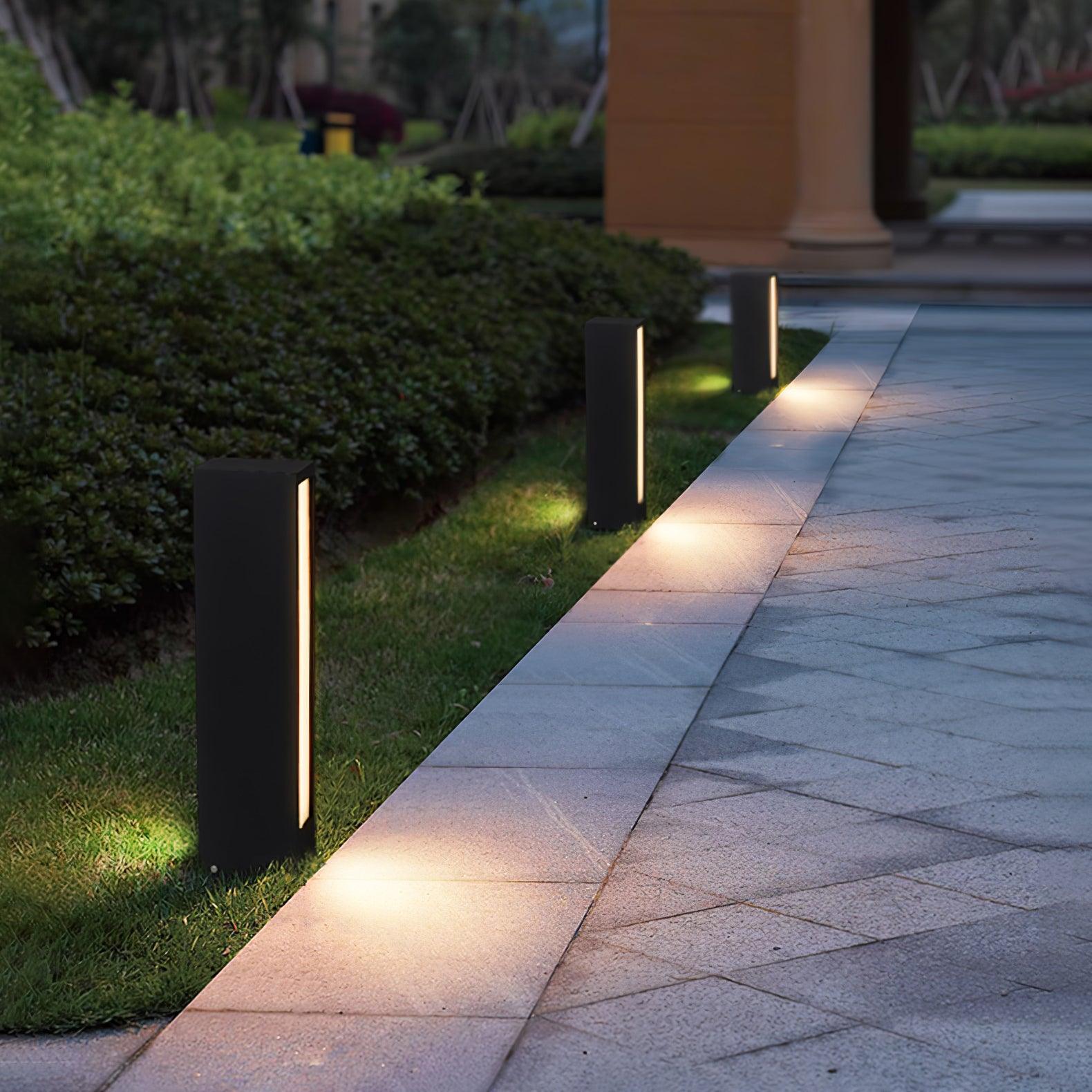 Faro Outdoor Post Lamp