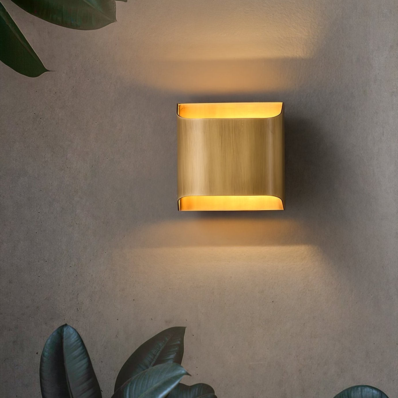 Leclerc Brass Wall Lamp