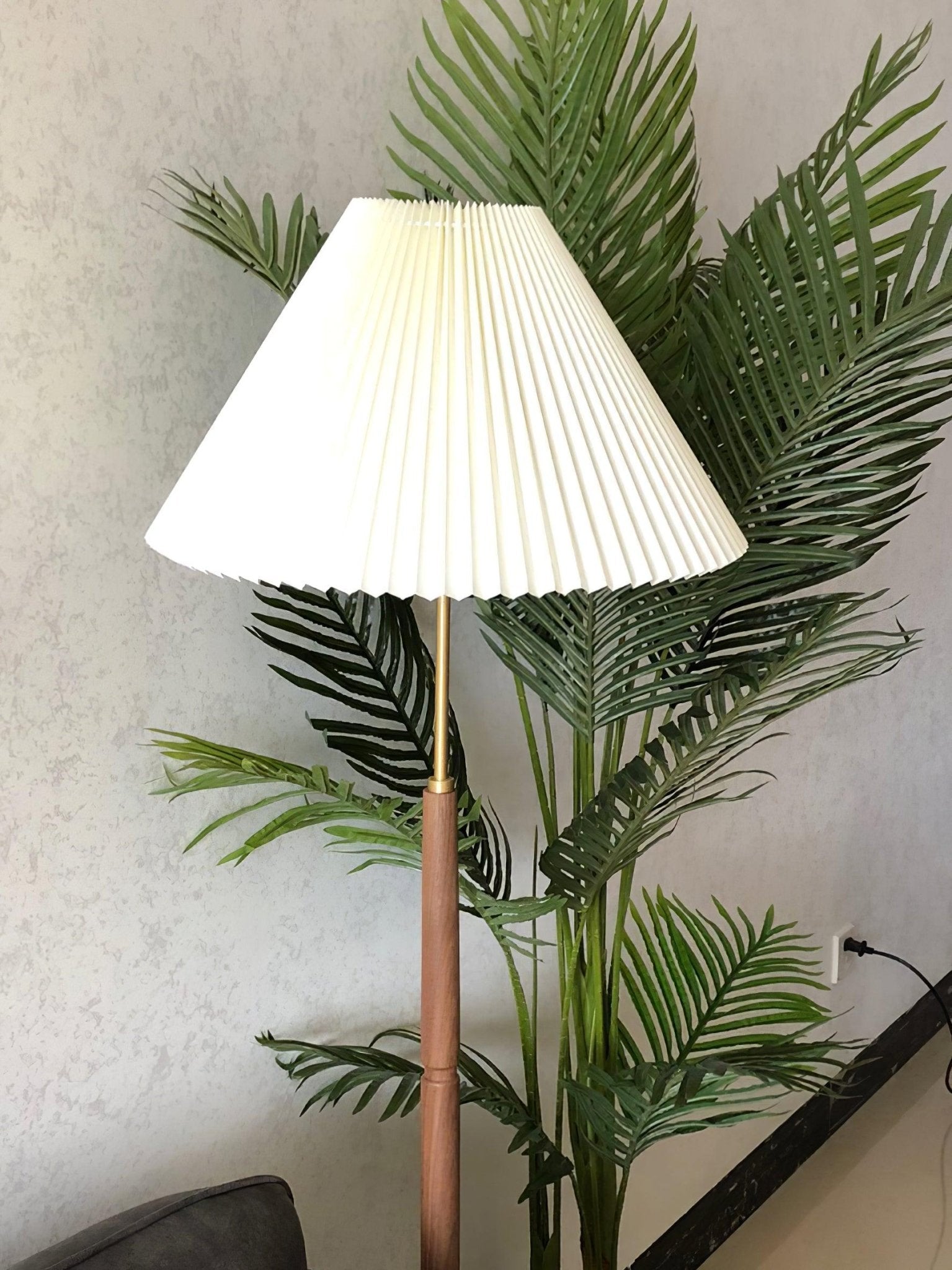 Pleated Floor Lamp