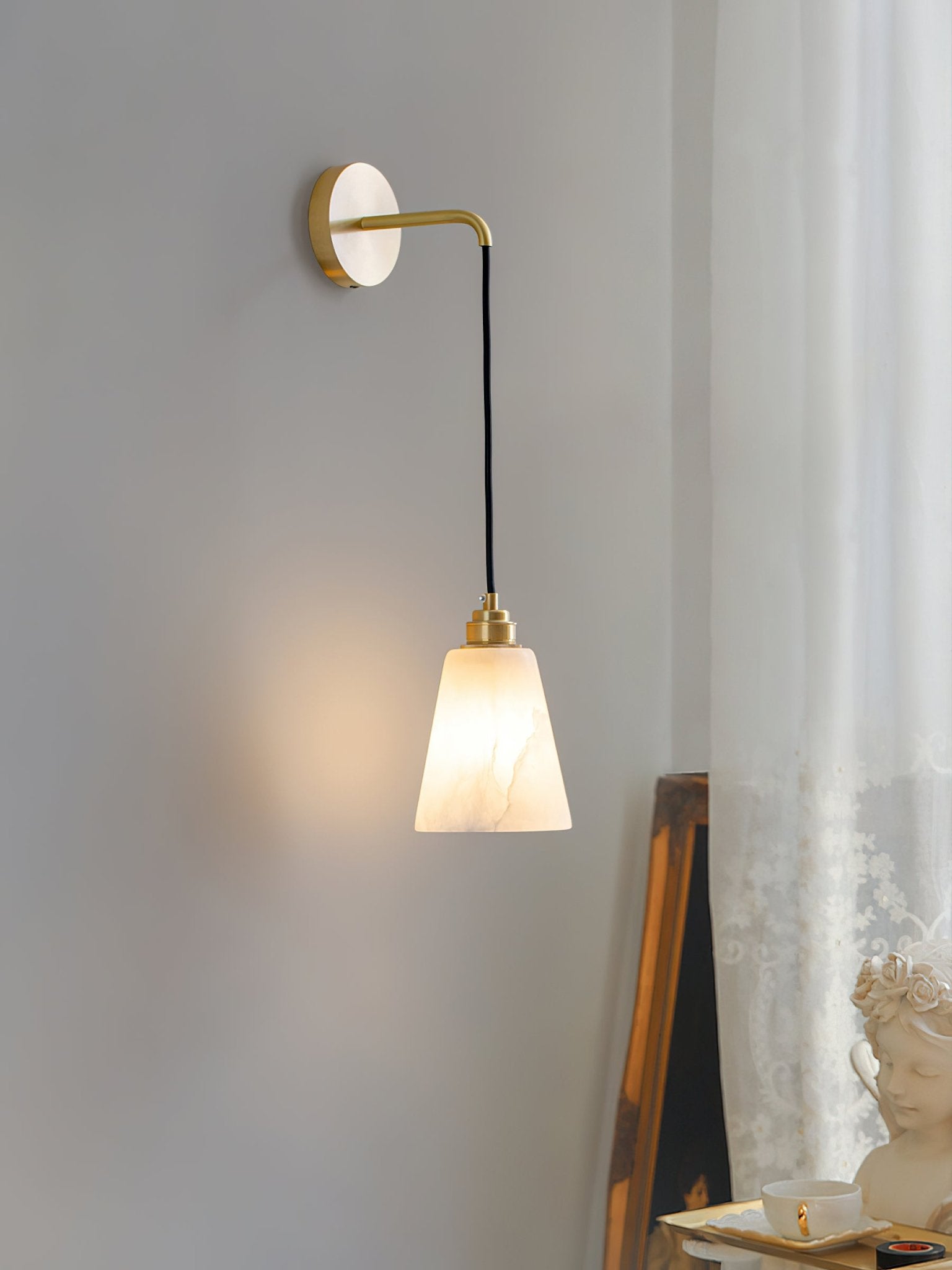 Droplet Alabaster Wall Lamp