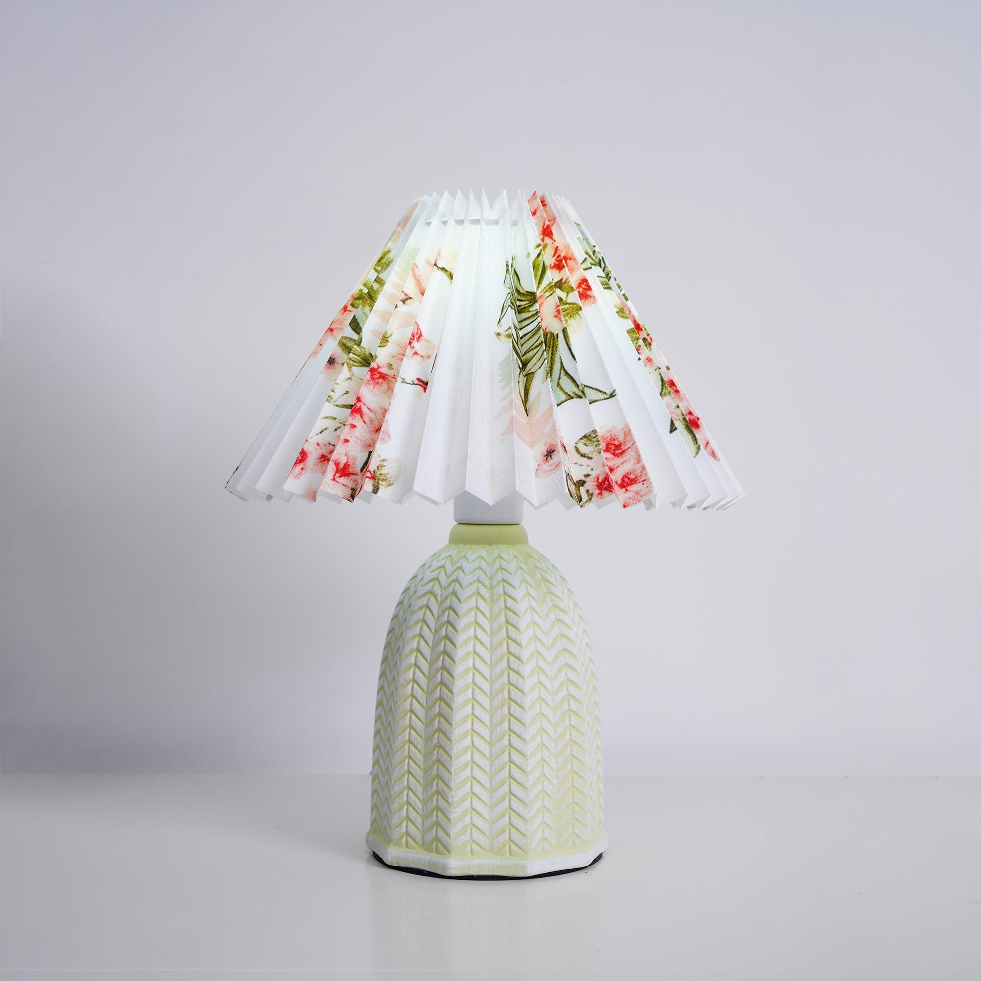 Vintage Pleated Table Lamp