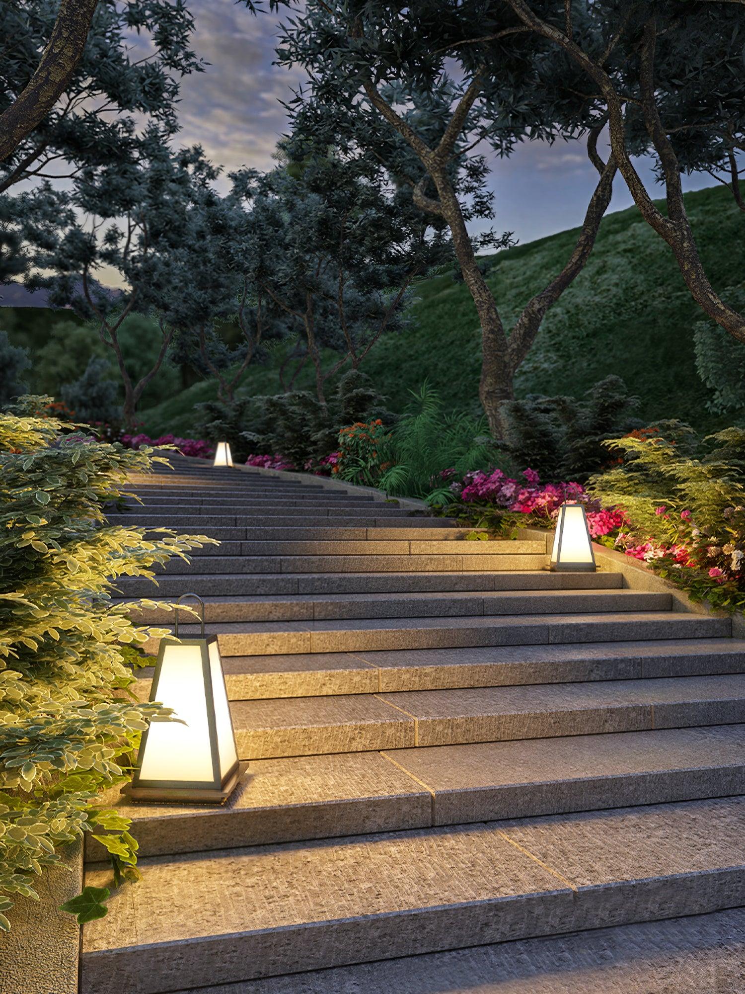 Roam Lantern Garden Outdoor Lamp