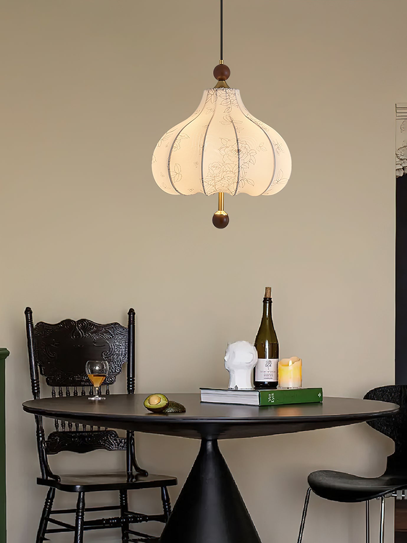 Chestnut Bloom Pendant Lamp