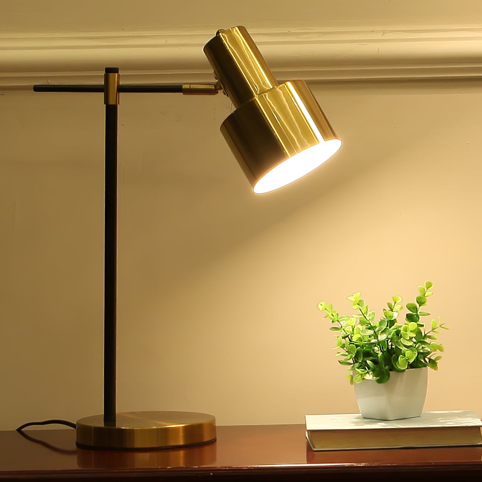 Lento Table Lamp