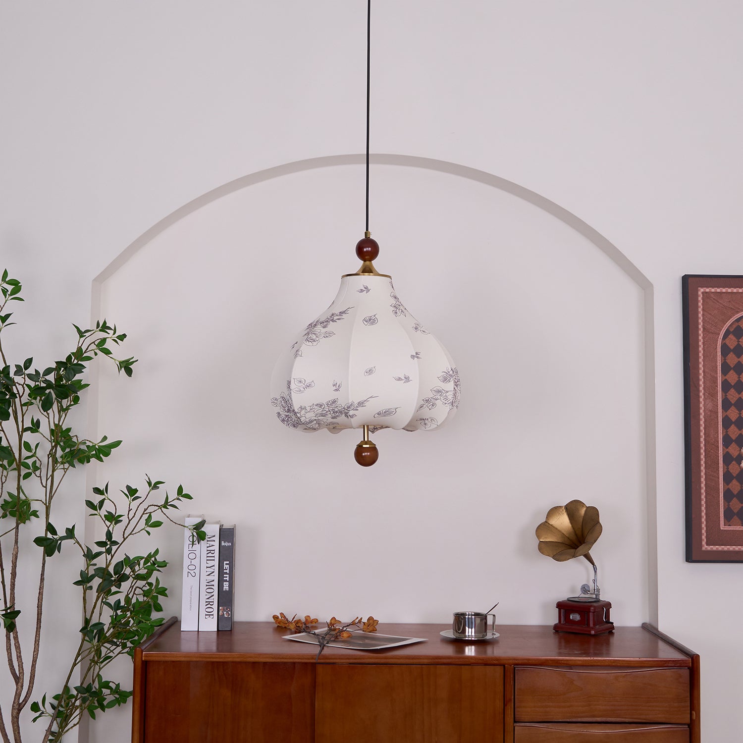 Chestnut Bloom Pendant Lamp