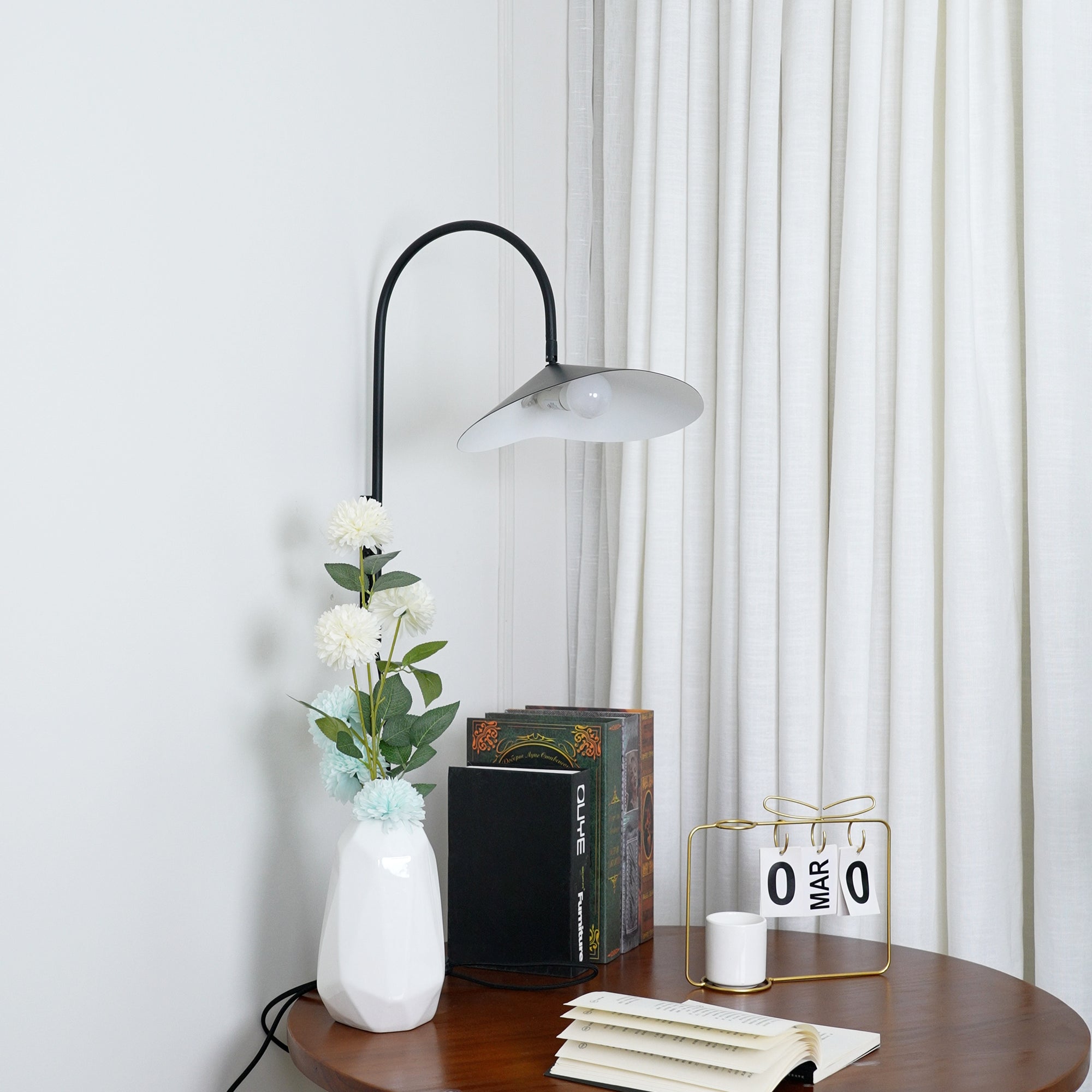 Arum Swivel Plug-in Wall Lamp