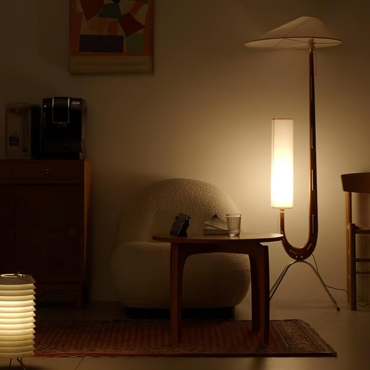 Giraffe Floor Lamp