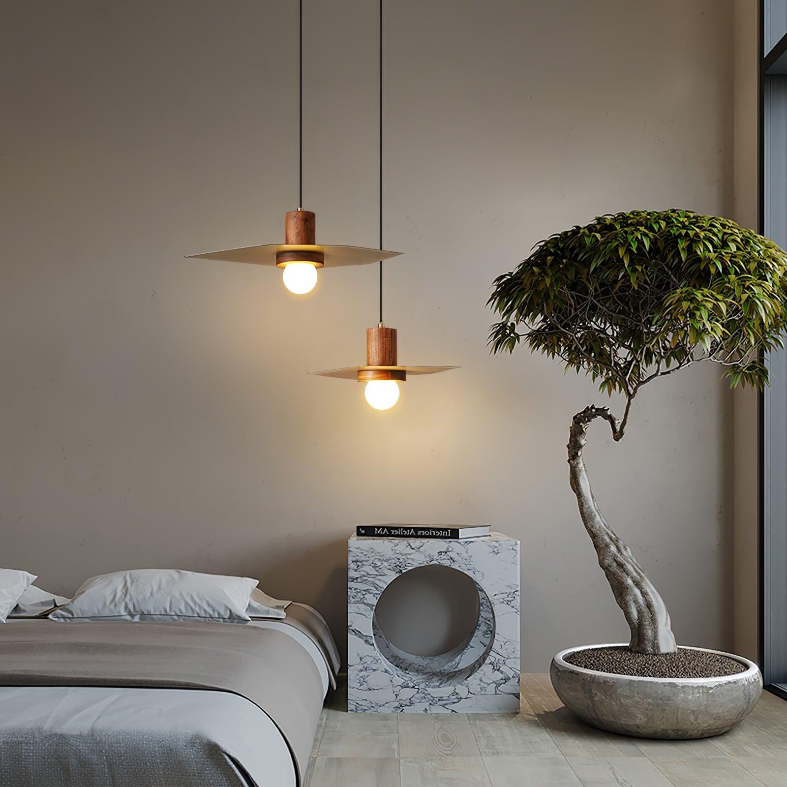 Elara Halo Pendant Lamp