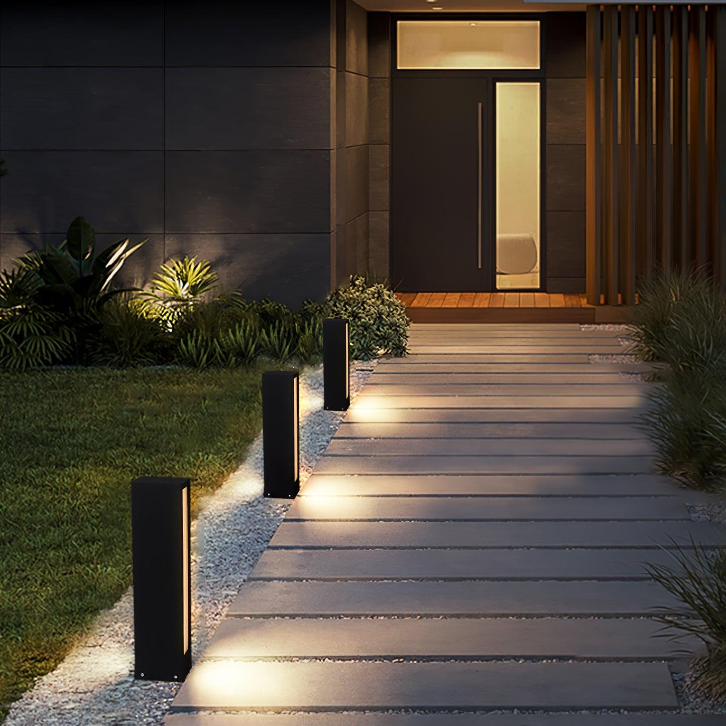 Faro Outdoor Post Lamp