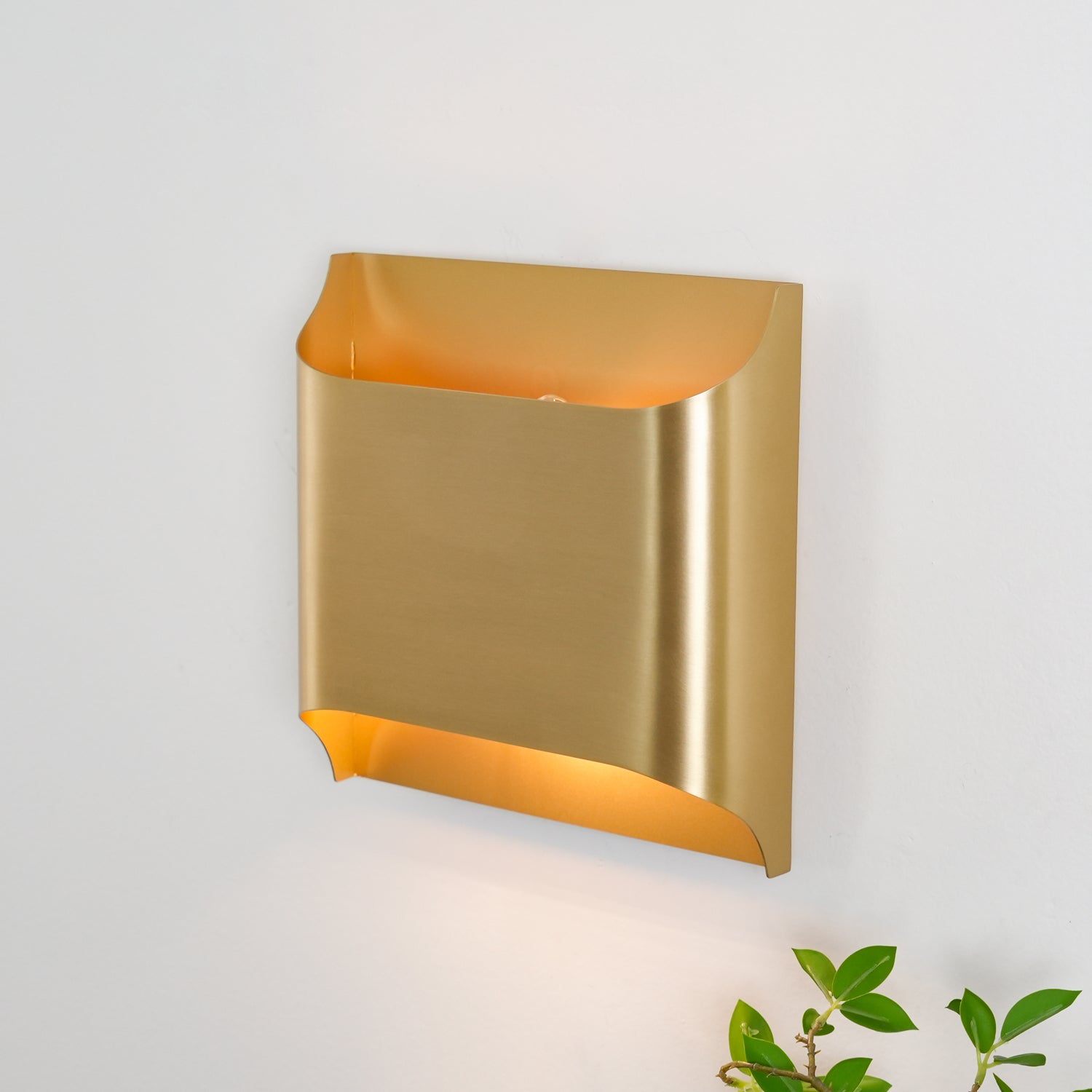 Leclerc Brass Wall Lamp