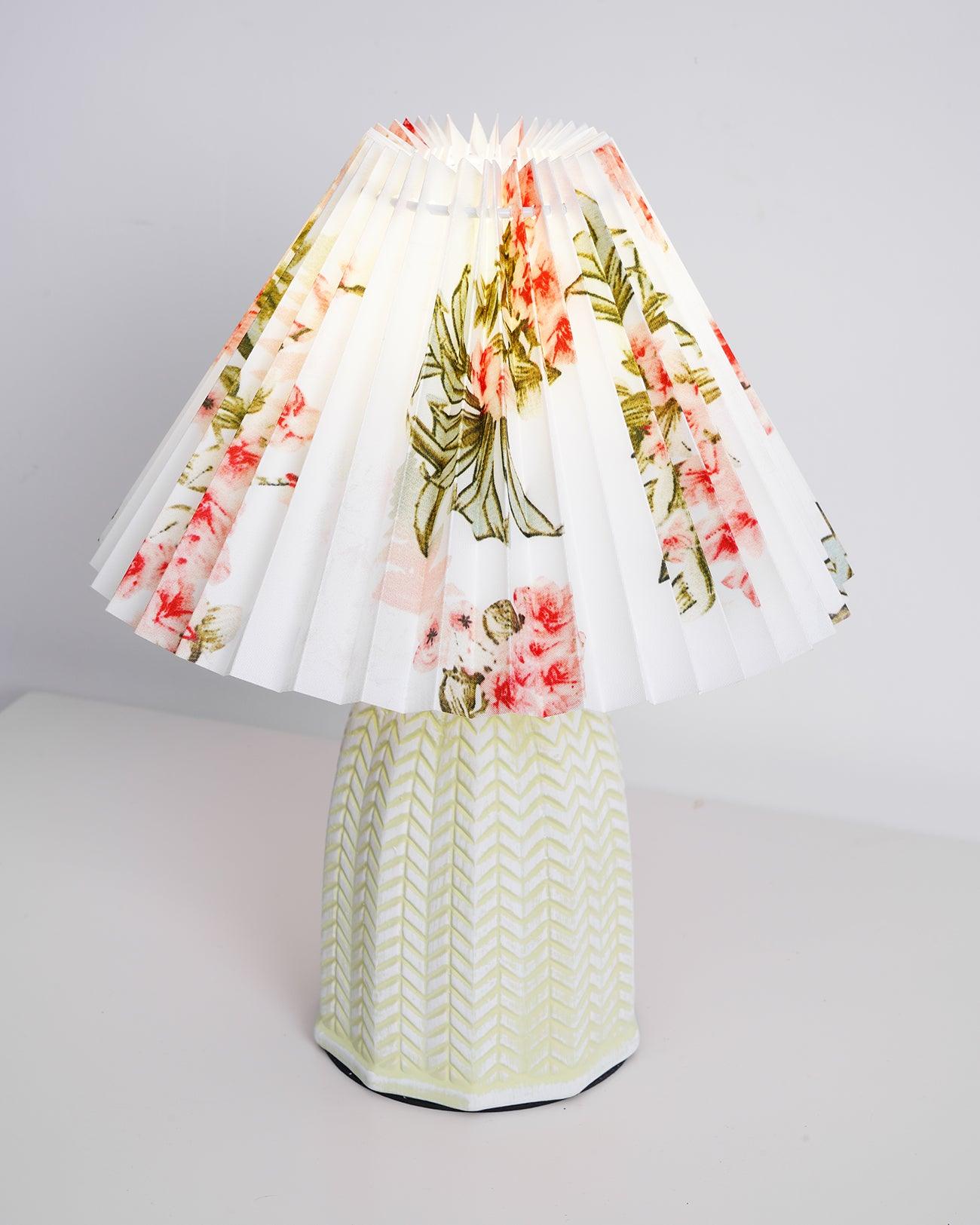 Vintage Pleated Table Lamp