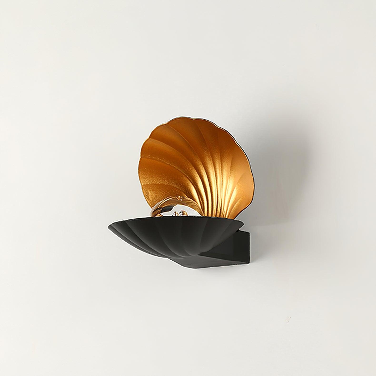 Pearl Clam Wall Light