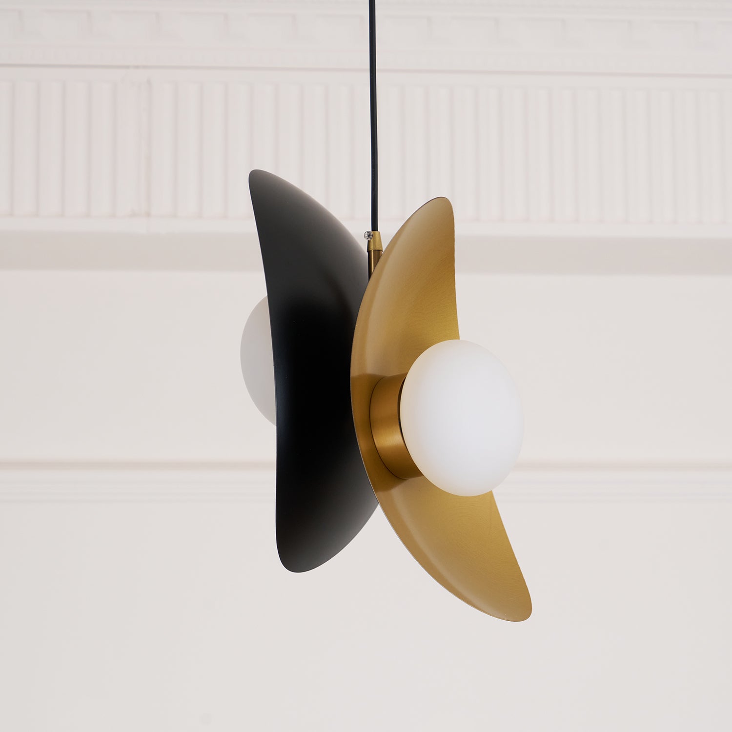 Golden Petal Pendant Lamp