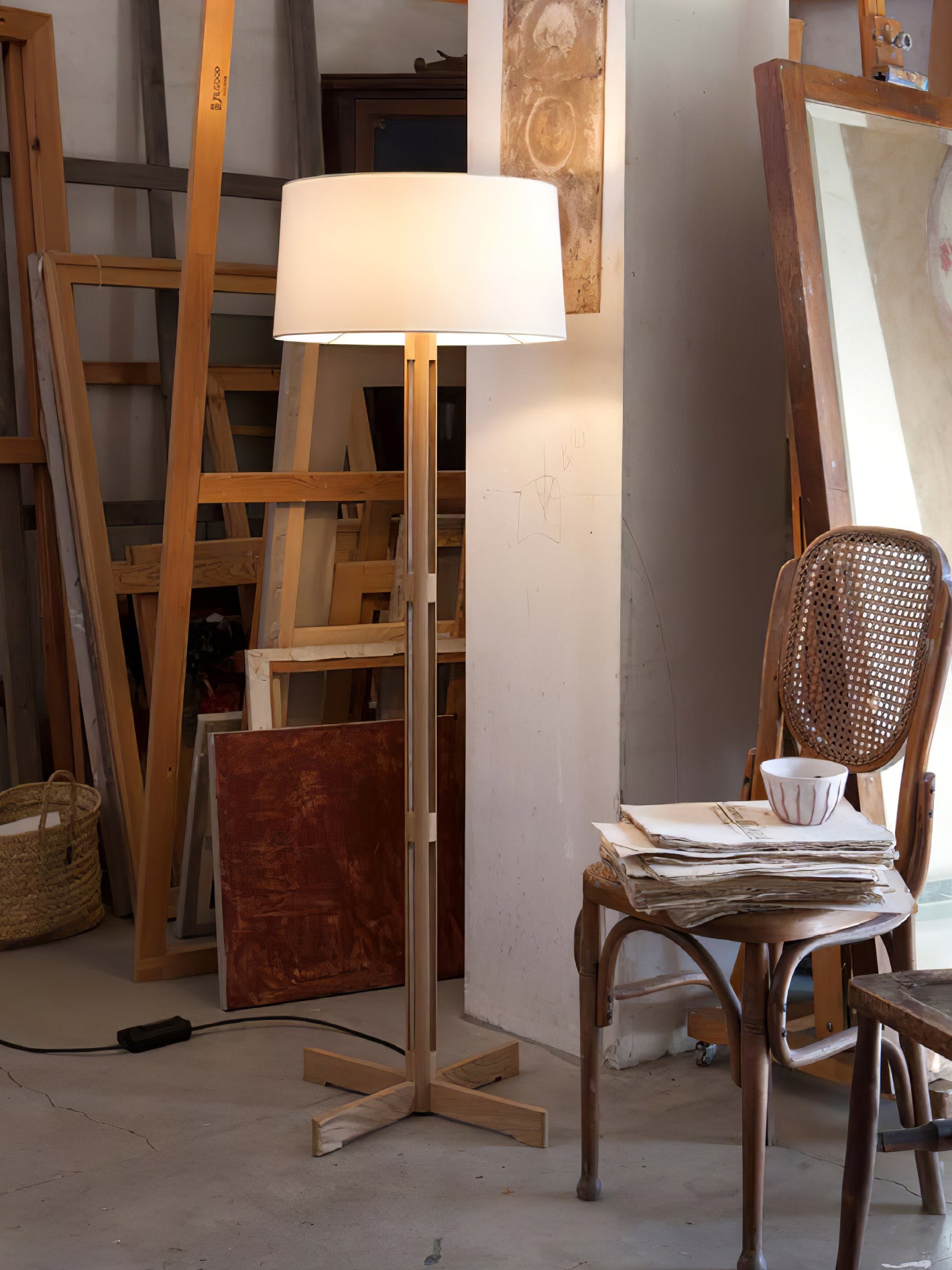 Nordic Frame Floor Lamp