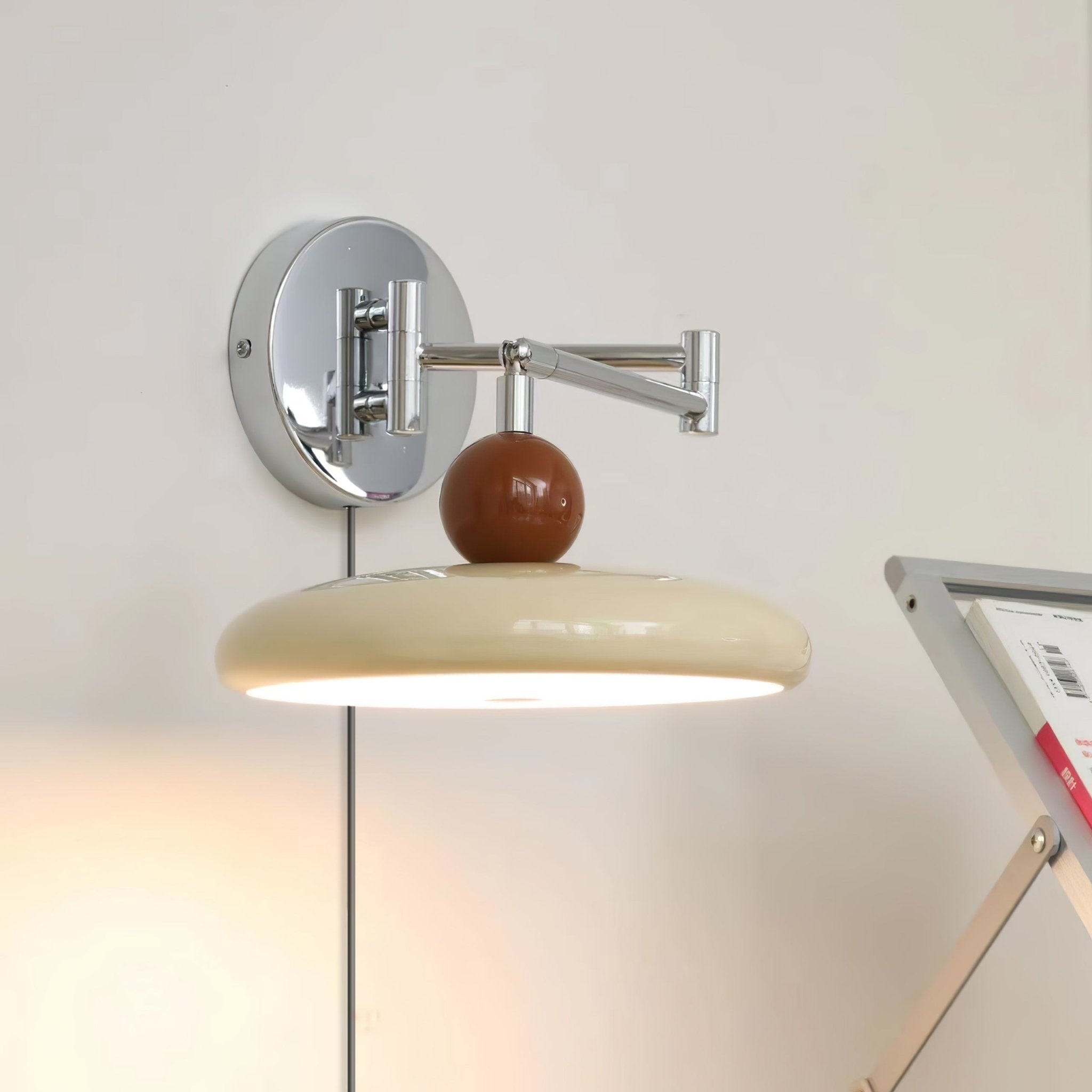 Lola Plug-in Wall Lamp